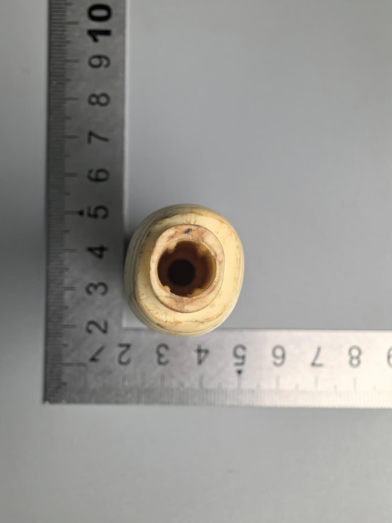 小驴勋章奖章收藏3月21日周六晚六点拍卖（珍爱和平，收藏战争，铭记历史，勿忘国耻，忠党爱国。有偿代拍，送拍规则在简介最后，参拍须阅读规则后再参拍，关系到运费包装发货时效真假辨别等关键信息，拍卖时不再发原图，看大图店主微信码在拍卖店铺介绍里） 德国礼仪短剑／匕首把手