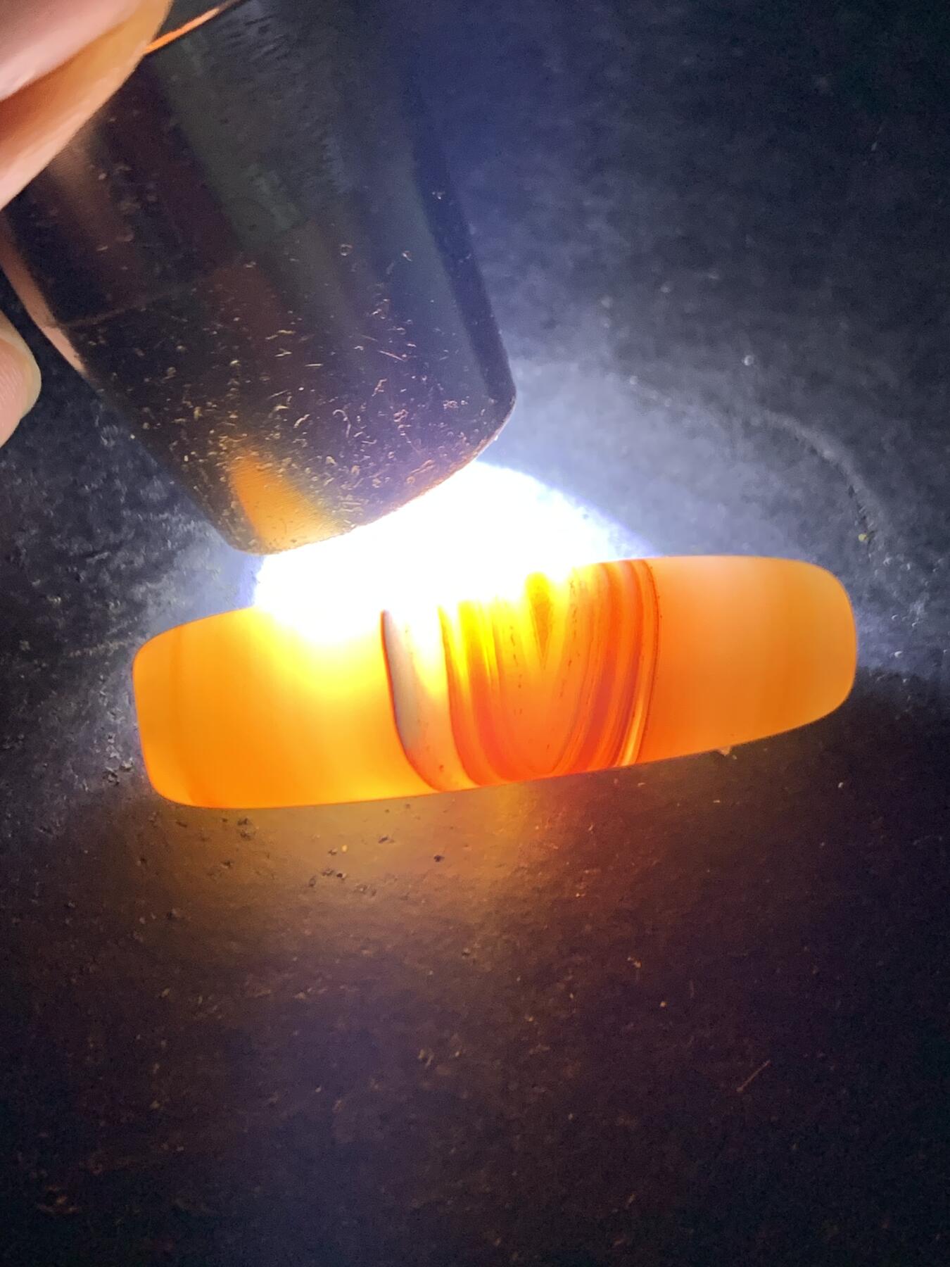 高玉化千层纹巴西玛瑙随形通货桶珠一个，