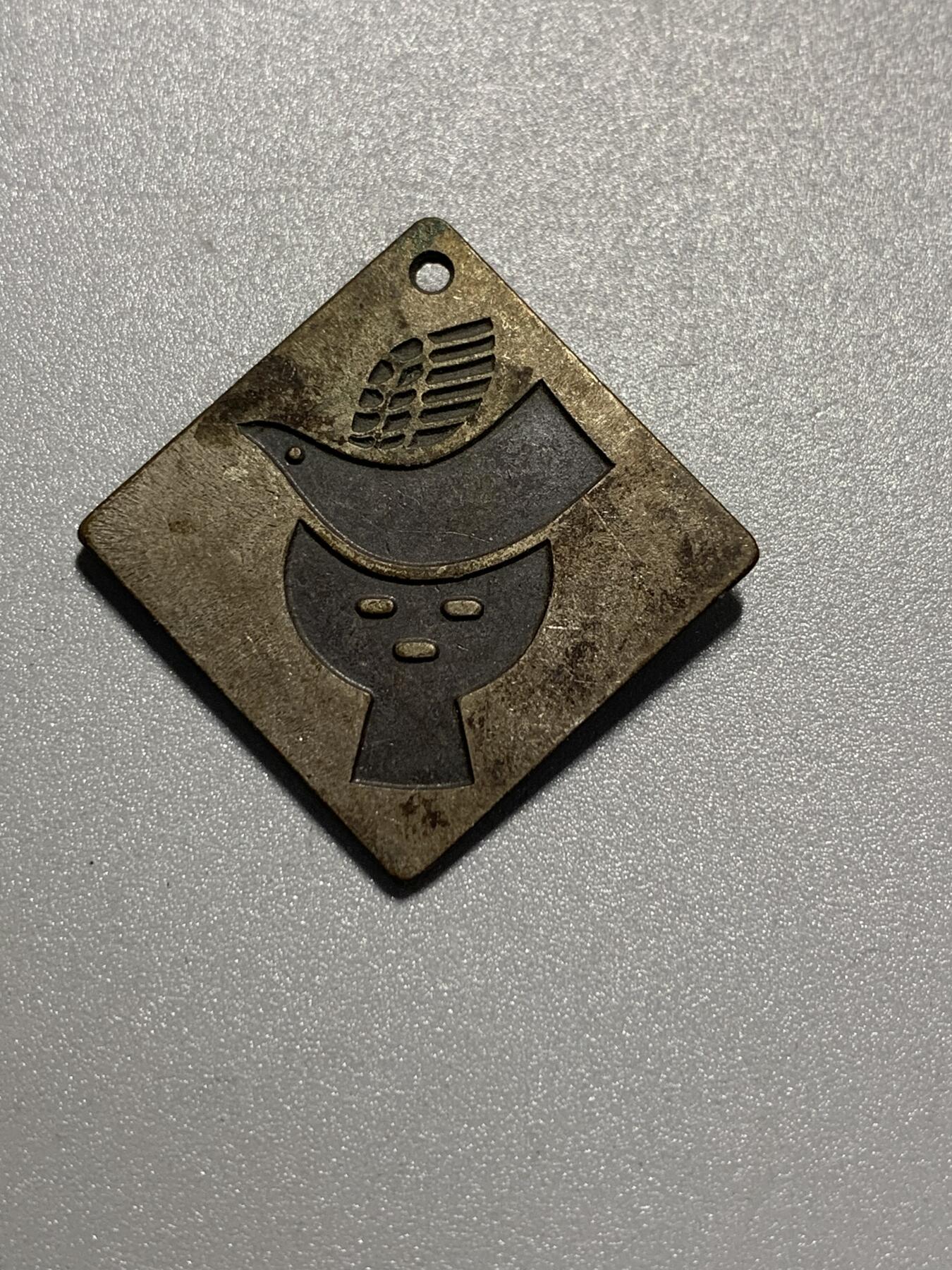 远东徽章小铺3月22日周日晚上9点结束 越南人民支援反战支持和平大会