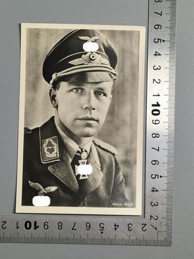 小驴勋章奖章收藏3月21日周六晚六点拍卖（珍爱和平，收藏战争，铭记历史，勿忘国耻，忠党爱国。有偿代拍，送拍规则在简介最后，参拍须阅读规则后再参拍，关系到运费包装发货时效真假辨别等关键信息，拍卖时不再发原图，看大图店主微信码在拍卖店铺介绍里） - 得三骑士铁十字勋章获得者空军飞行员明信片