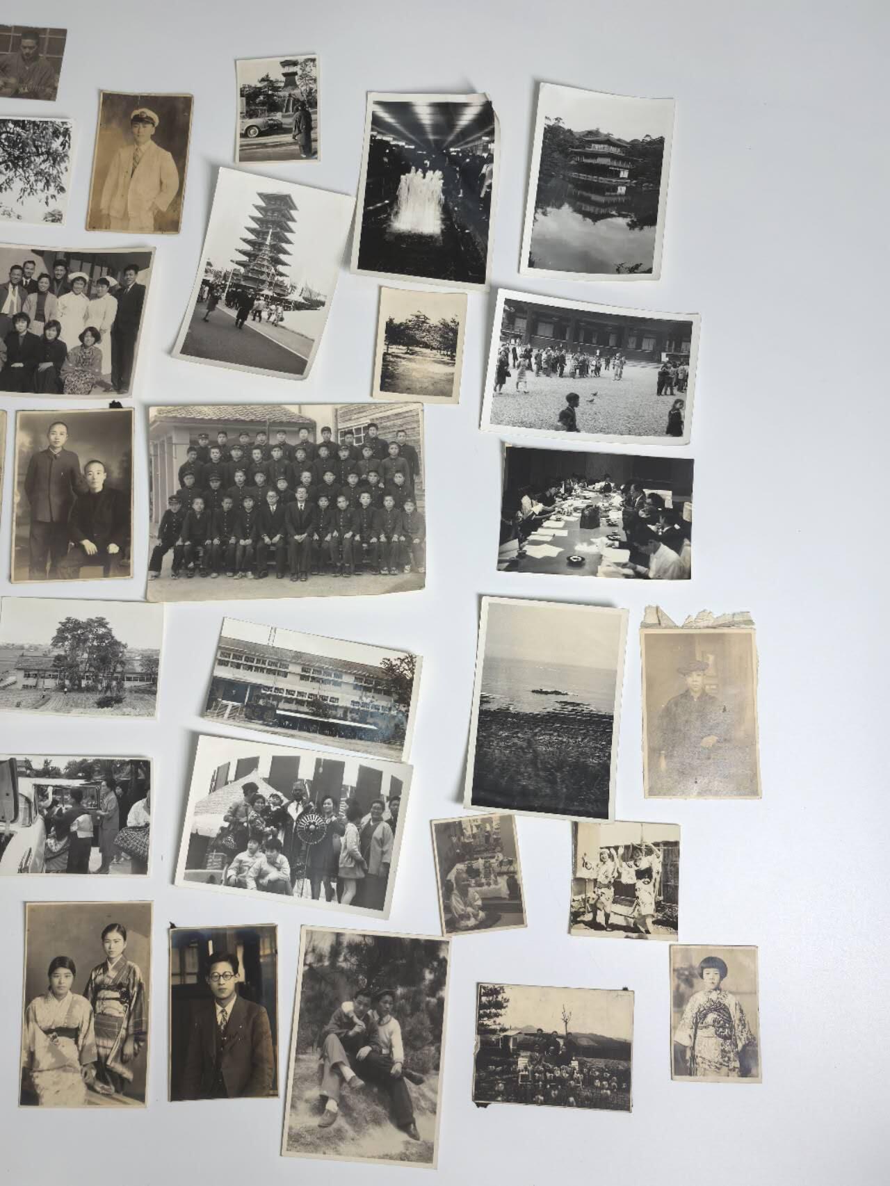 小驴勋章奖章收藏3月21日周六晚六点拍卖（珍爱和平，收藏战争，铭记历史，勿忘国耻，忠党爱国。有偿代拍，送拍规则在简介最后，参拍须阅读规则后再参拍，关系到运费包装发货时效真假辨别等关键信息，拍卖时不再发原图，看大图店主微信码在拍卖店铺介绍里） 日老照片一组