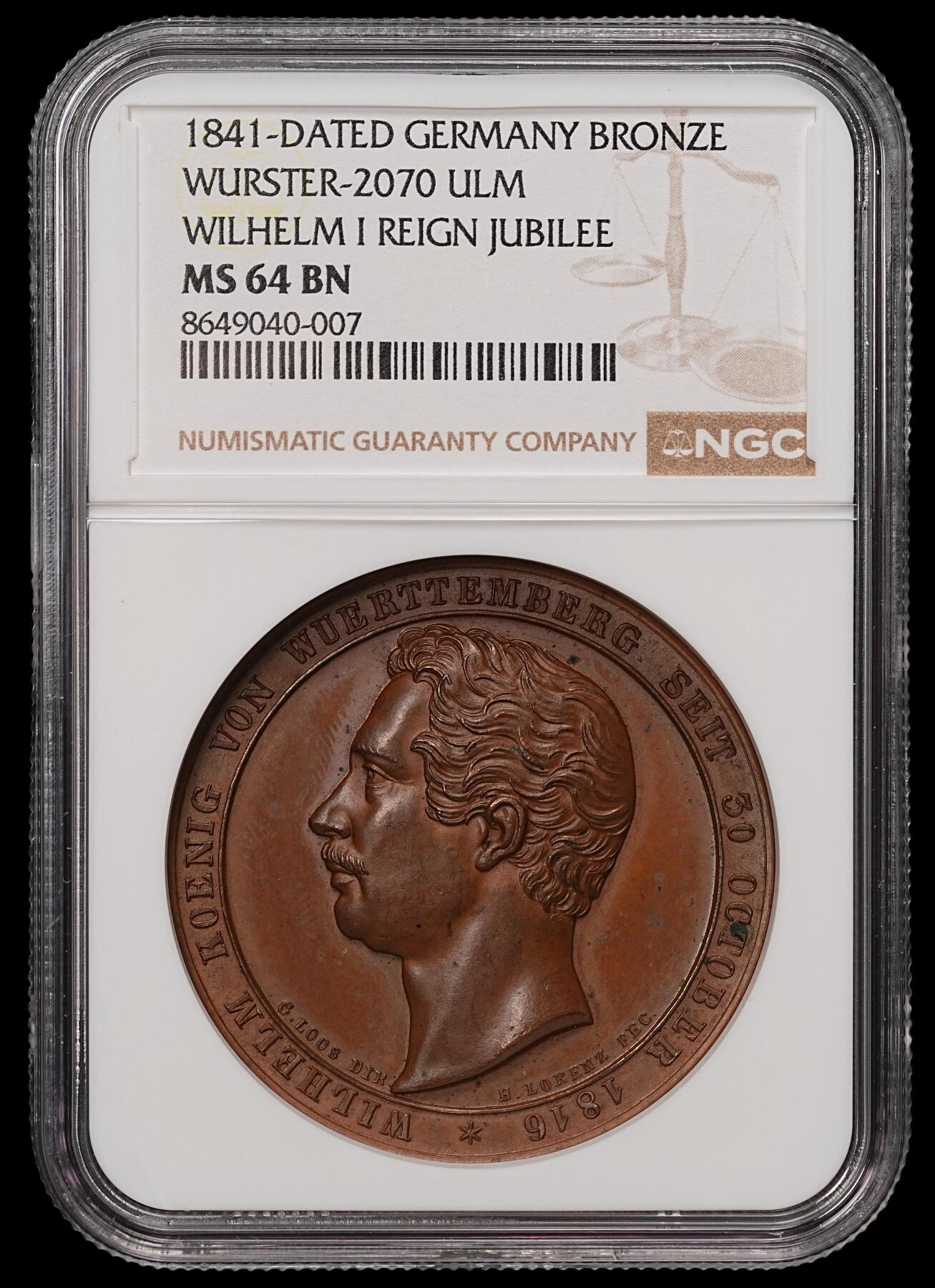 修遠堂世界钱币第108期 NGC MS64BN 1841年符腾堡国王威廉一世执政25周年纪念大铜章，背面乌尔姆城市全景浮雕，清晰展现乌尔姆大教堂尖顶、多瑙河与沿岸建筑，是19世纪乌尔姆城市风貌的直观记录。