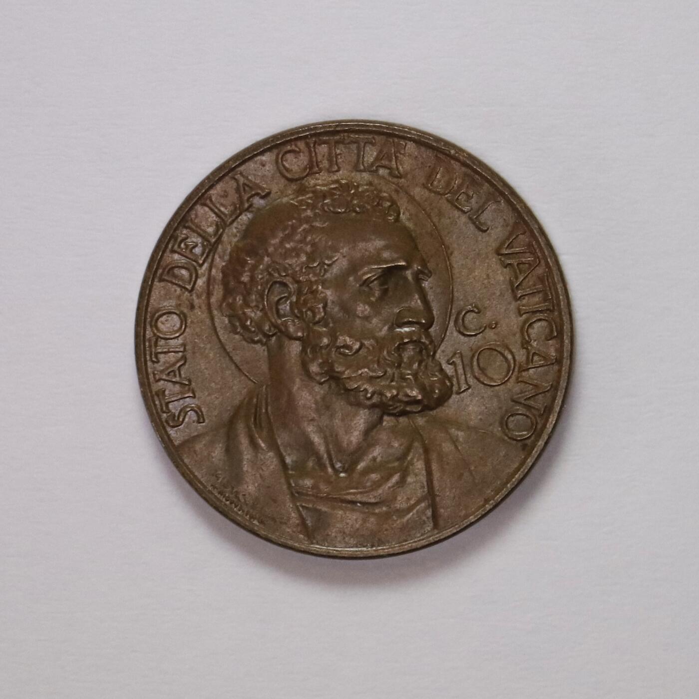 观钱 近现代机制币拍卖No.005（全场顺丰包邮，不区分偏远地区）  梵蒂冈 1936 年庇护十一世 （圣徒主题）10 分铜币  长髯圣徒（常被认为是圣保罗或圣伊格纳修斯）左侧面高浮雕肖像，发丝与胡须纹理细腻，身后带有光环，神态庄严。
