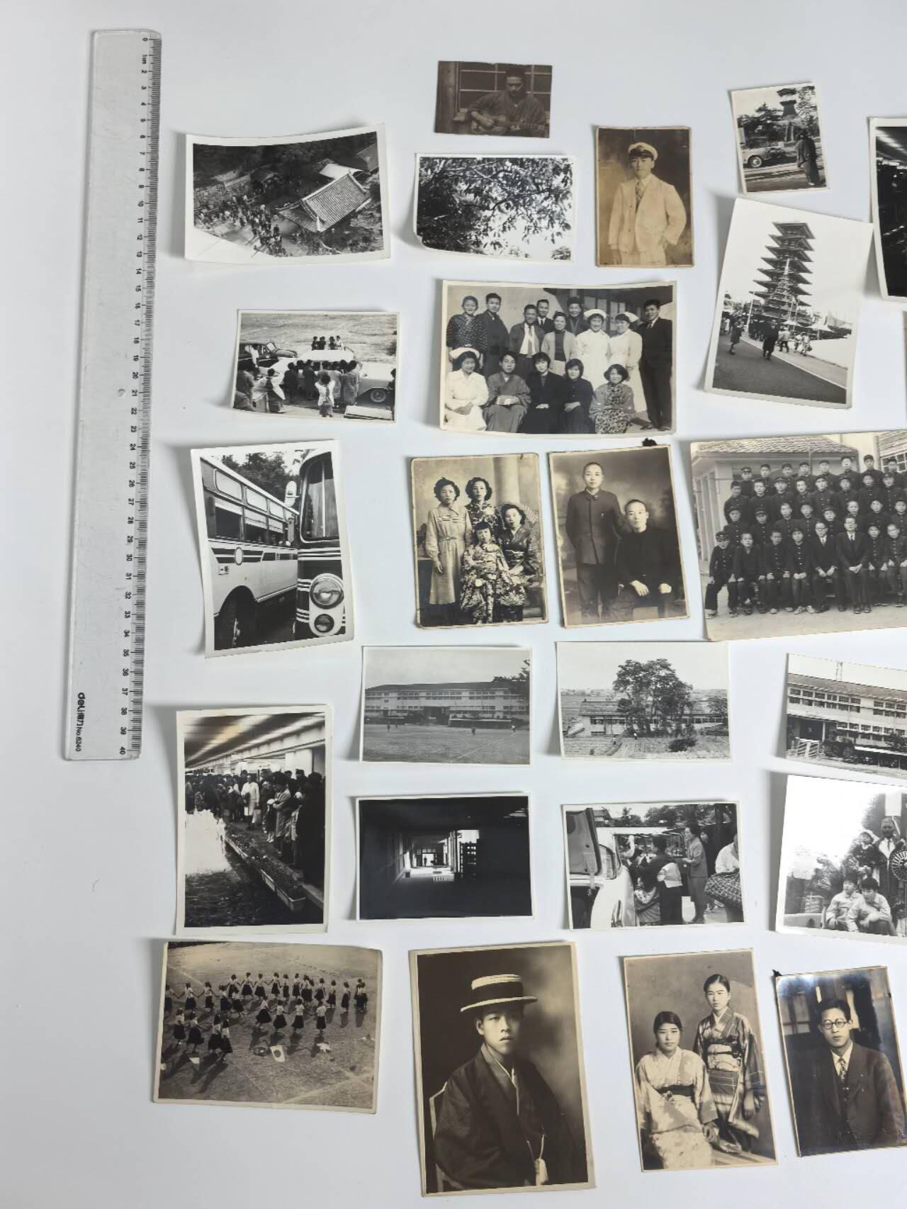 小驴勋章奖章收藏3月21日周六晚六点拍卖（珍爱和平，收藏战争，铭记历史，勿忘国耻，忠党爱国。有偿代拍，送拍规则在简介最后，参拍须阅读规则后再参拍，关系到运费包装发货时效真假辨别等关键信息，拍卖时不再发原图，看大图店主微信码在拍卖店铺介绍里） 日老照片一组