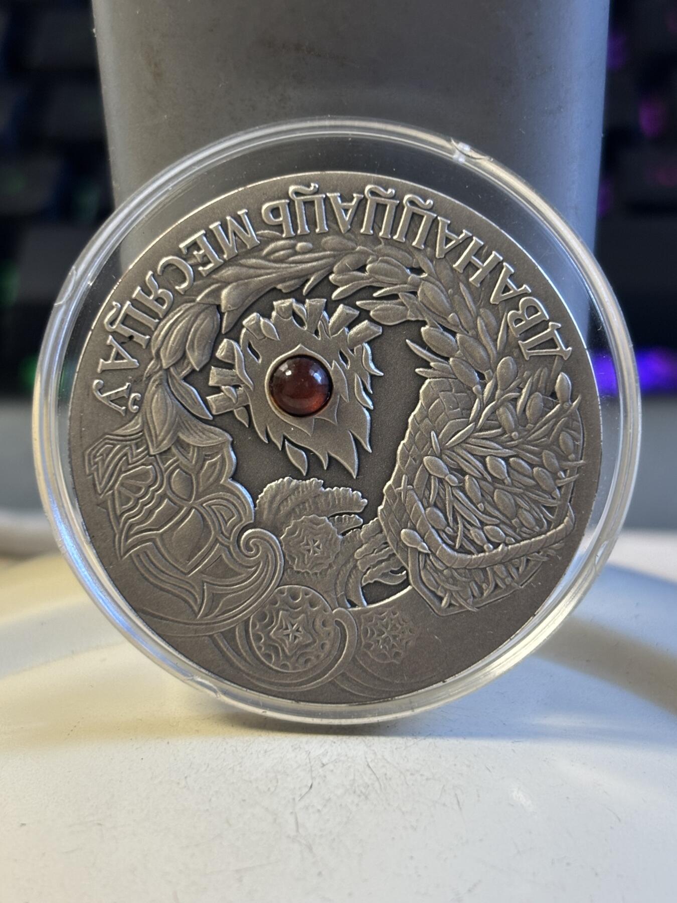 第194期拍卖 白俄罗斯2006年十二个月仿古28.28克纪念银币，925银