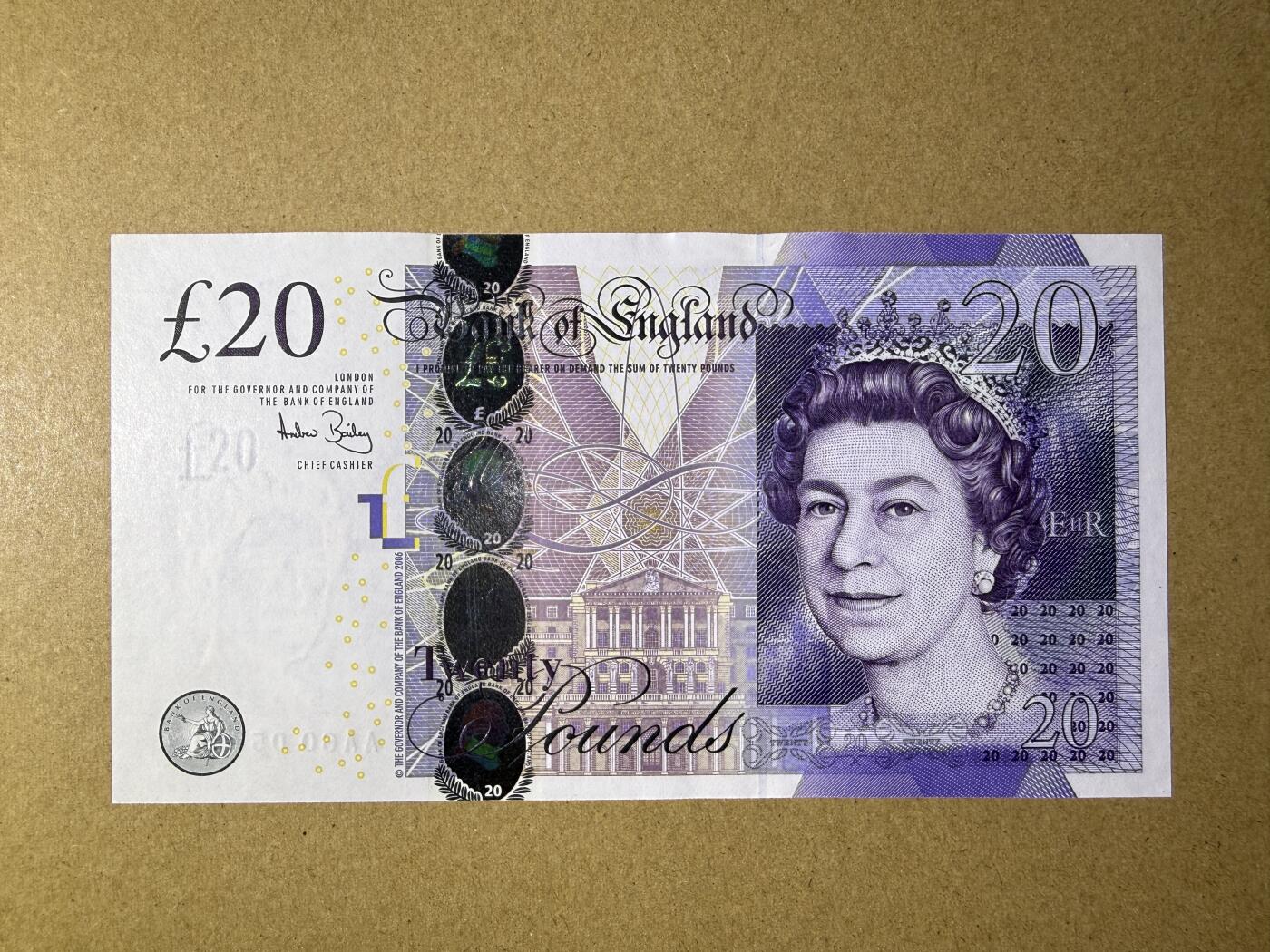 《艾美收藏》第237期-3.22周日外币强钞白金场 英格兰20镑 UNC F序列 AA60冠
