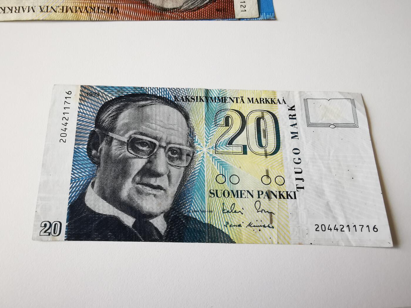 零零发流通品外国纸币拍卖 无佣金 芬兰20马克有小裂口