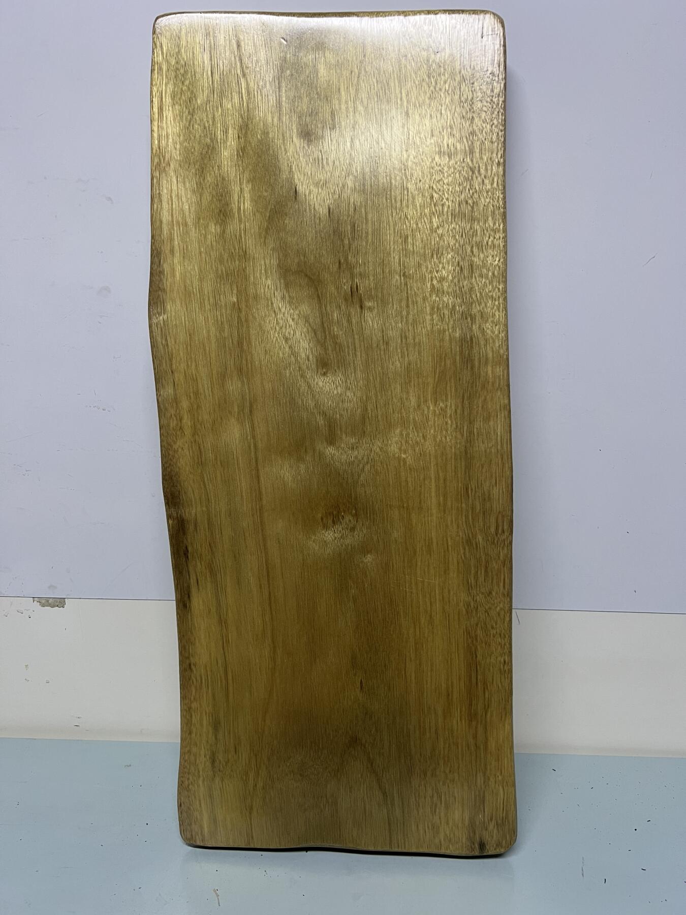 零元拍：金丝楠茶盘 金光闪闪。尺寸约：53/22.5/3CM。 