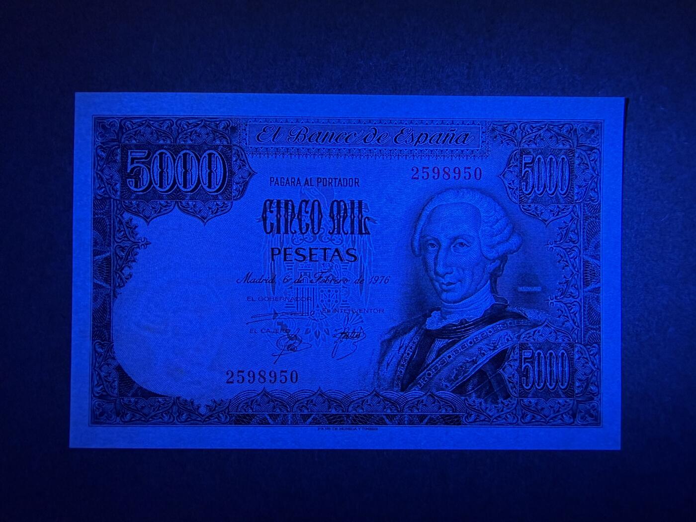《艾美收藏》第237期-3.22周日外币强钞白金场 西班牙5000比塞塔 UNC 1976年 国王卡洛斯三世 纯数字无字母的冠号 要贵的多 无47