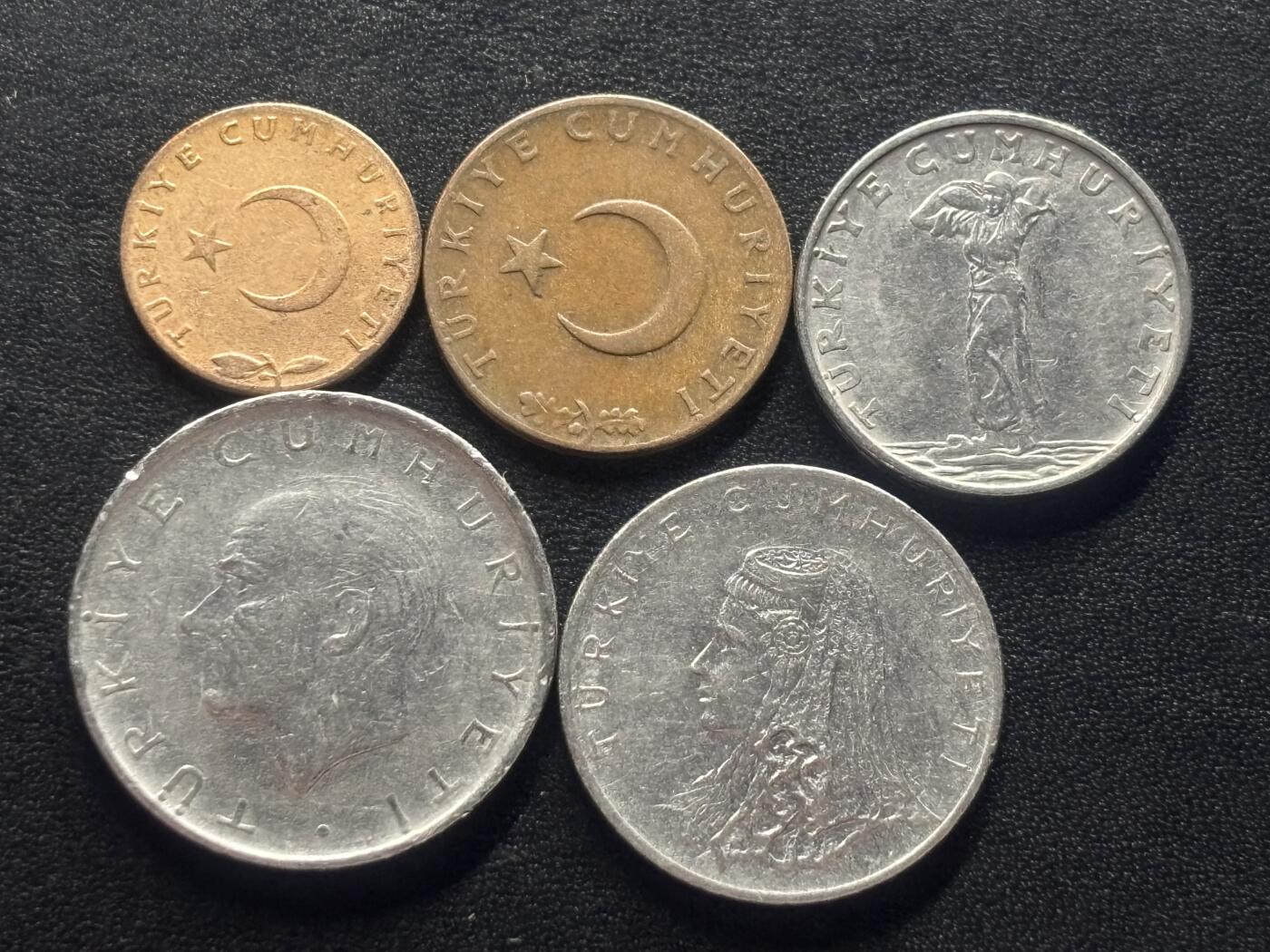 邮泉阁限时拍卖第四十三场（硬币在国外。请付邮费6元。）