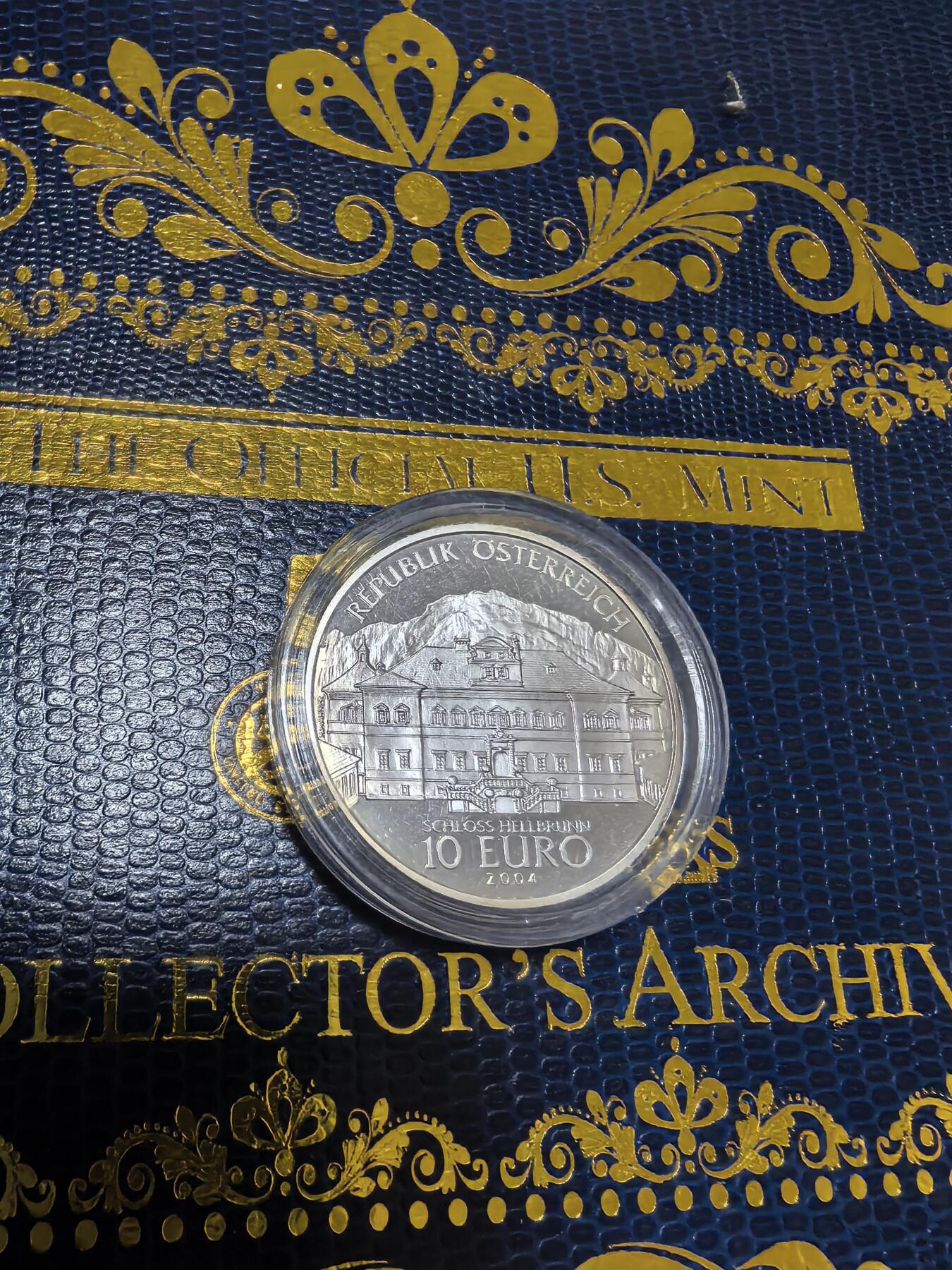 长老汇马年精选第十二场拍卖 2004奥地利海尔布鲁恩罗马戏院10欧元精制银币，17.5克925银