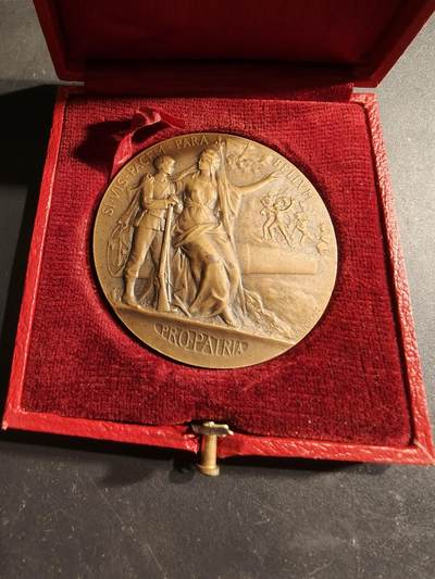 老王徽章第188期 - 法国战争部战争准备大铜章    原盒    直径50mm    重量68.5g