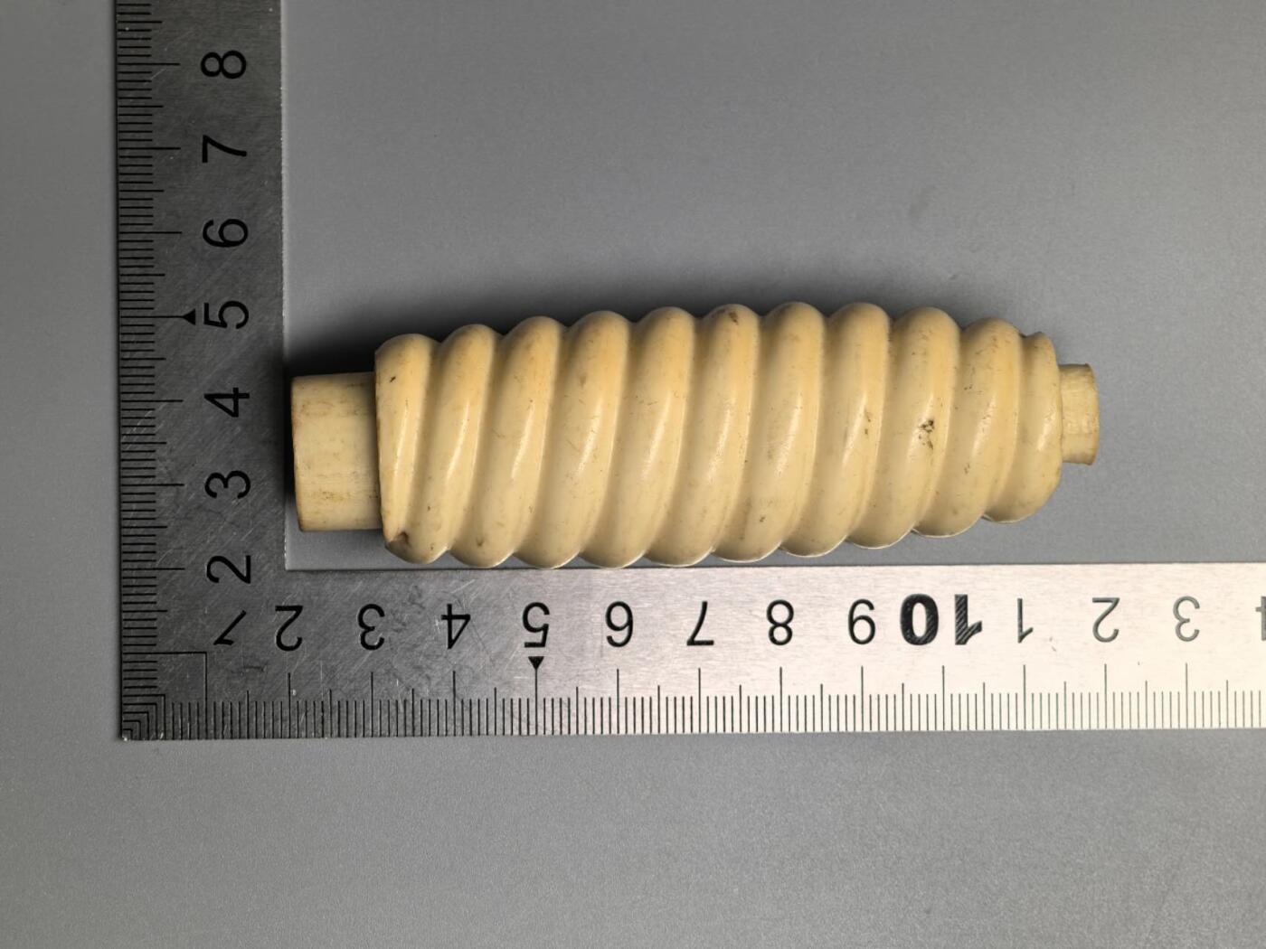 小驴勋章奖章收藏3月21日周六晚六点拍卖（珍爱和平，收藏战争，铭记历史，勿忘国耻，忠党爱国。有偿代拍，送拍规则在简介最后，参拍须阅读规则后再参拍，关系到运费包装发货时效真假辨别等关键信息，拍卖时不再发原图，看大图店主微信码在拍卖店铺介绍里） 德国礼仪短剑／匕首把手