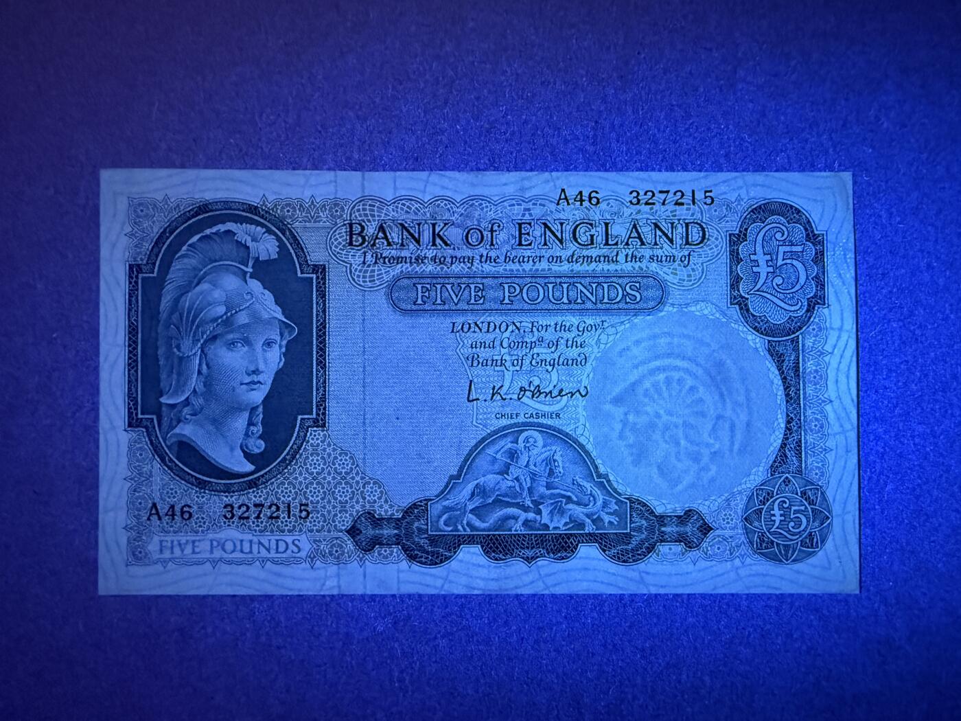 《艾美收藏》第237期-3.22周日外币强钞白金场 英格兰5镑 UNC B序列 1957年更贵的实心版本 一个角有荧光