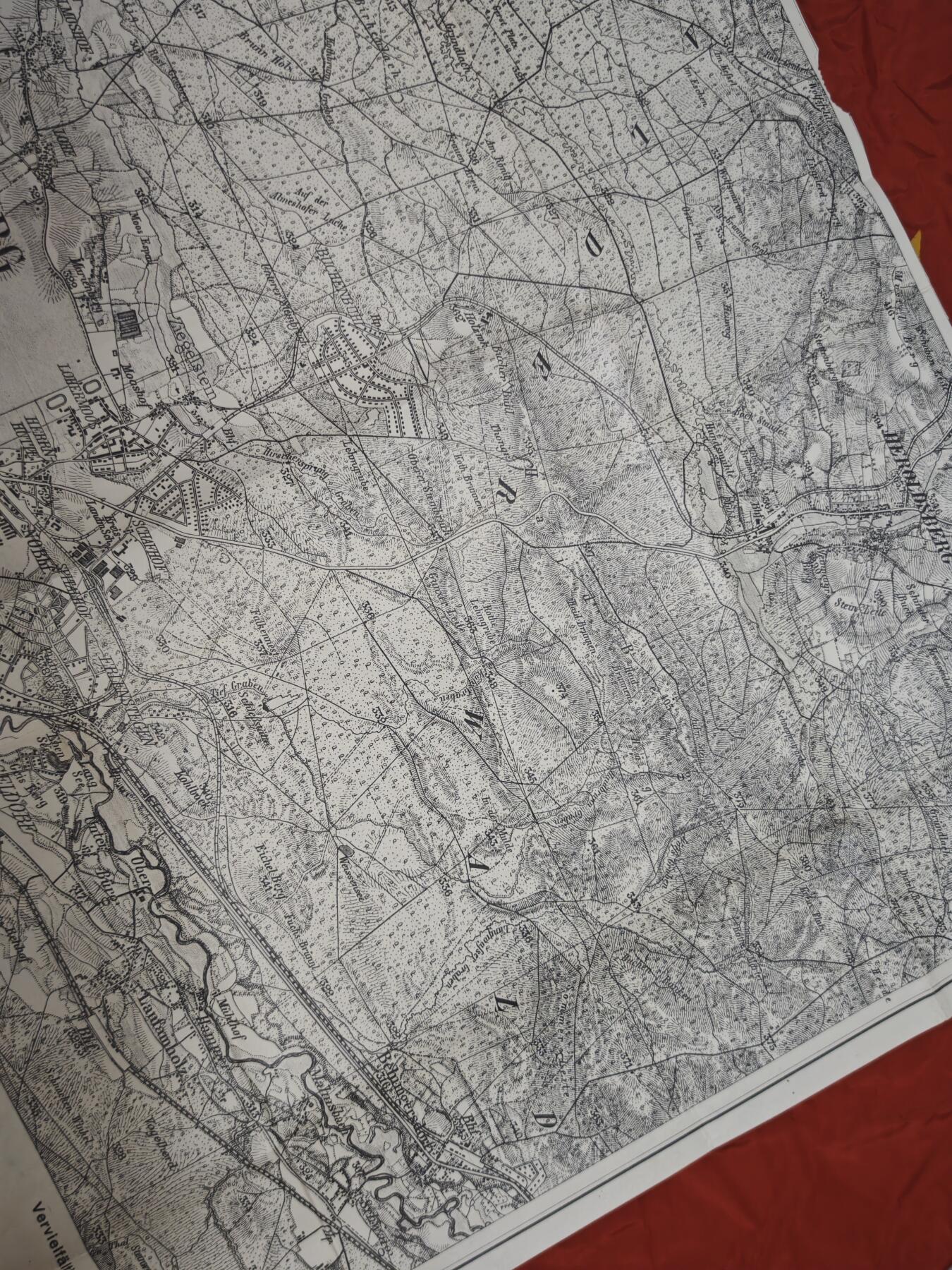 橙子收藏第六期 1940年德国巴伐利亚州纽伦堡地区军用纳粹官方测绘的高精度军用地形图，是二战前期德国军事地理的珍贵实物文献。