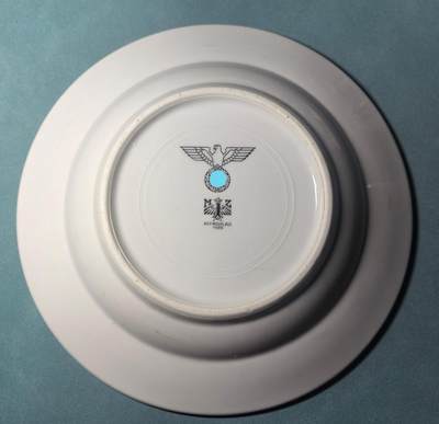 盛世勋华——号角文化勋章邮票专场拍卖第309期 - 德国（1939）1939年国防军军用瓷盘 带Moritz Zdekauer (MZ) Altrohlau厂标 