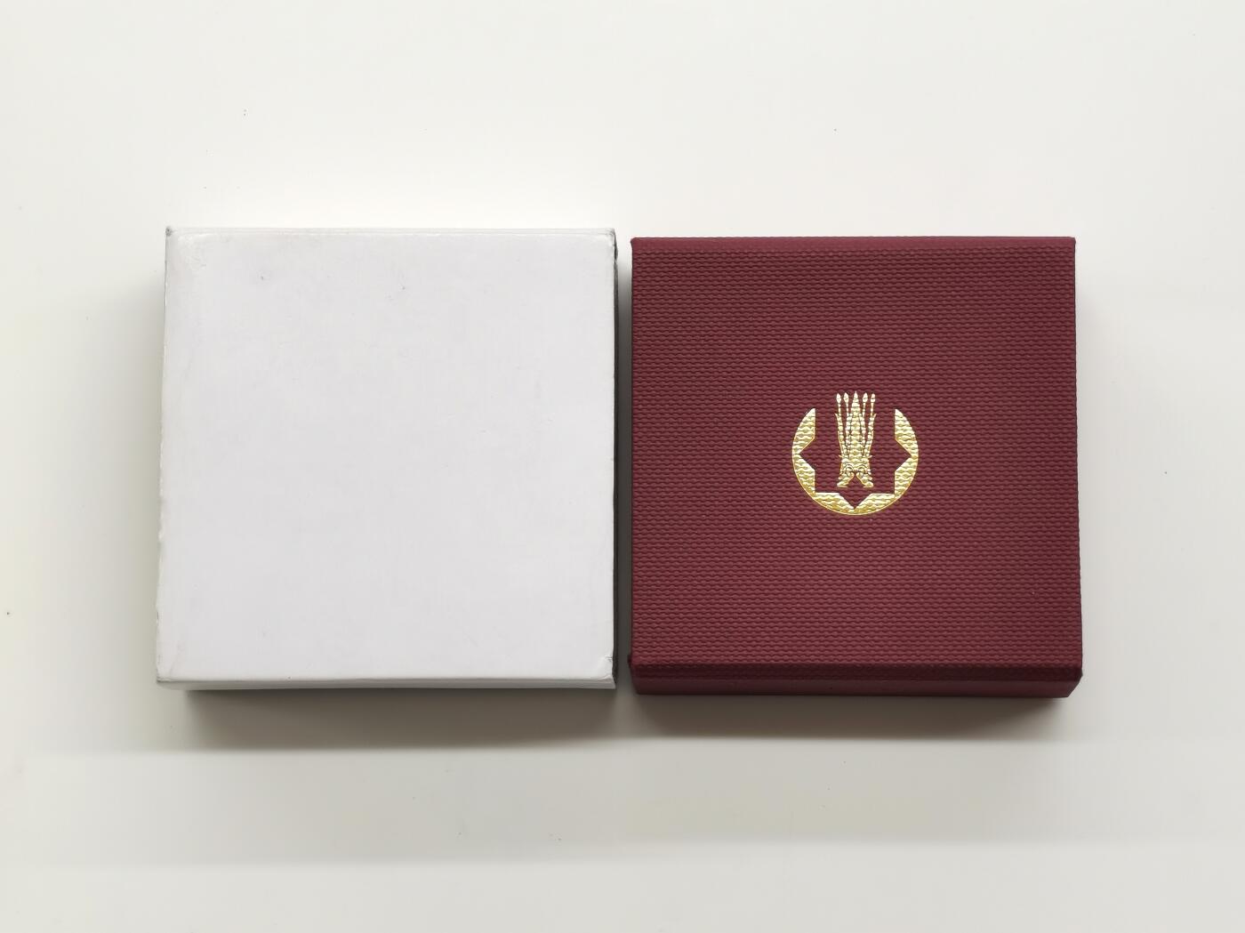 博洋堂世界钱币拍卖第165期（全场包邮） 哈萨克斯坦2022年500坚戈发黑部分镀金精制银币 九头棋 31.1克925银 发行量：3千 盒证全