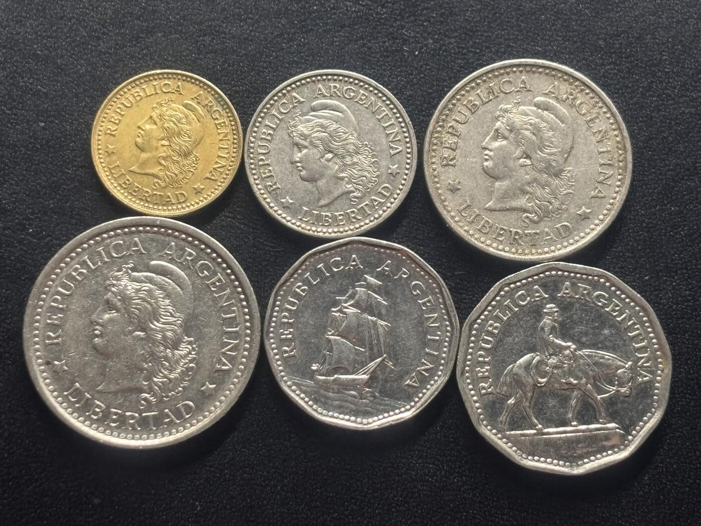 邮泉阁限时拍卖第四十三场（硬币在国外。请付邮费6元。）