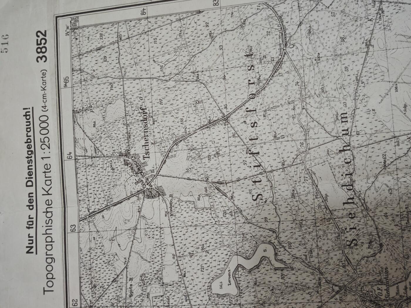 橙子收藏第六期 德波边境二战时期地图  格鲁诺（Grunow）及周边（米克斯多夫、大/小布里森等）位于德国勃兰登堡州东部乌克马克县，紧邻二战时期的德波边境，地处柏林东北部、德波走廊西侧，是东线边境的战略缓冲与交通节点，也是德军东线防御的重要外围区域。