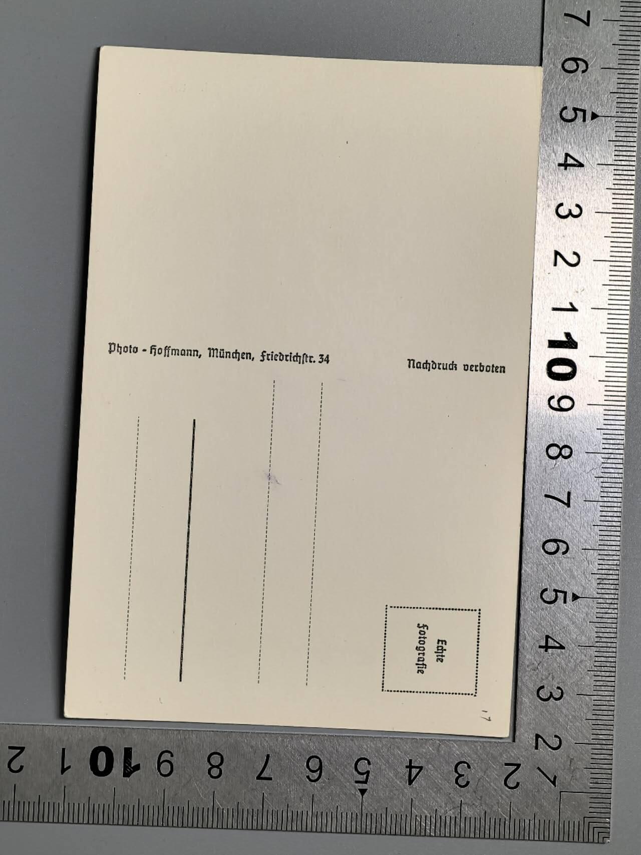 小驴勋章奖章收藏3月21日周六晚六点拍卖（珍爱和平，收藏战争，铭记历史，勿忘国耻，忠党爱国。有偿代拍，送拍规则在简介最后，参拍须阅读规则后再参拍，关系到运费包装发货时效真假辨别等关键信息，拍卖时不再发原图，看大图店主微信码在拍卖店铺介绍里）