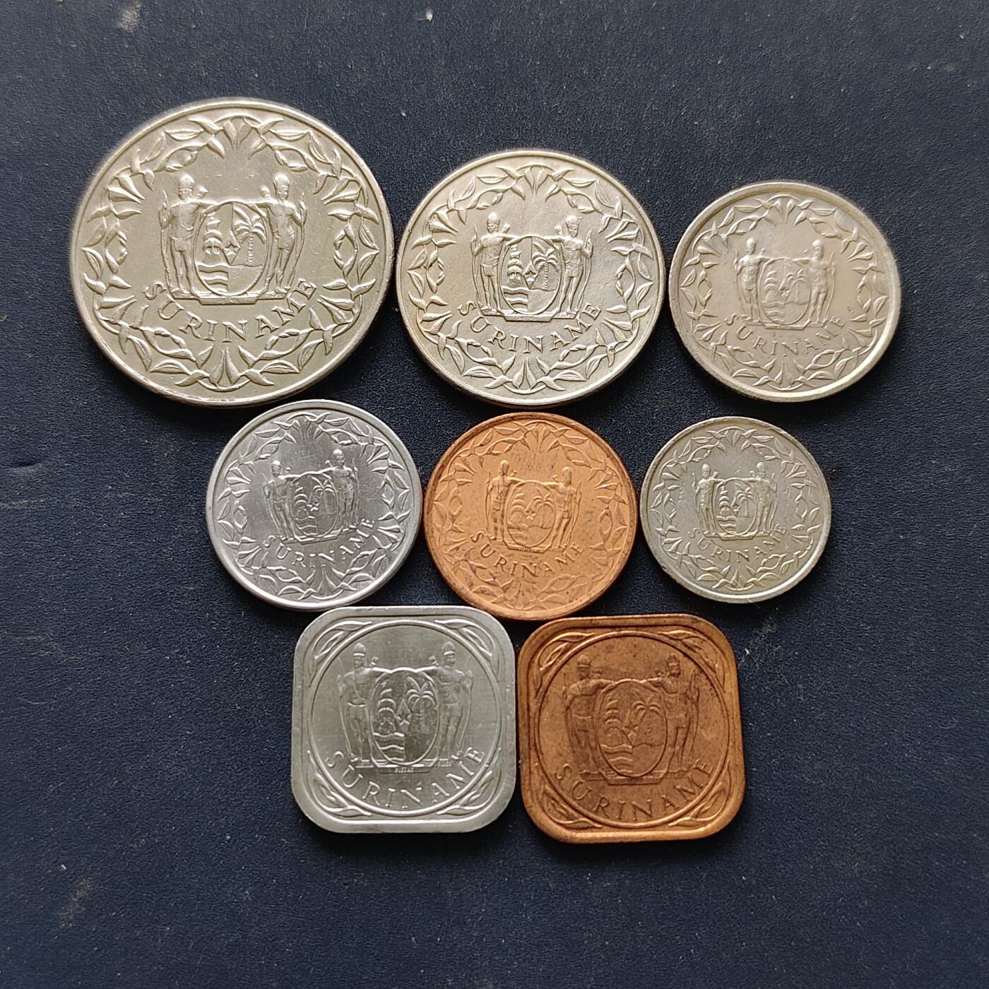 【全场包邮】纯粹捡漏拍514场 苏里南1982-1989年8枚套币-含1/5分2个版本