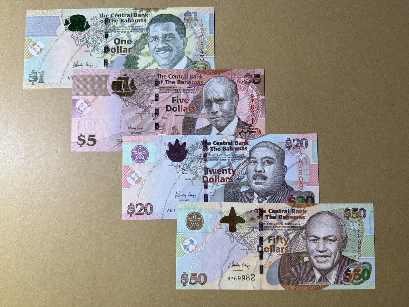 《艾美收藏》第237期-3.22周日外币强钞白金场 巴哈马1、5、20、50元4张 UNC 2010-2015年版