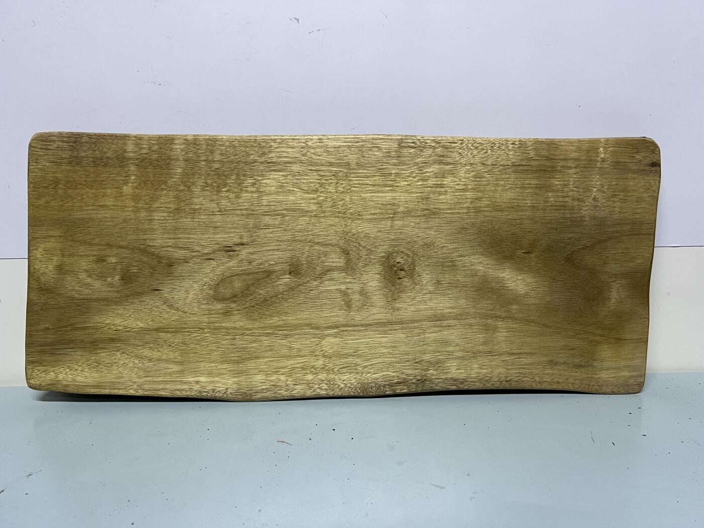 零元拍：金丝楠茶盘 金光闪闪。尺寸约：53/22.5/3CM。 