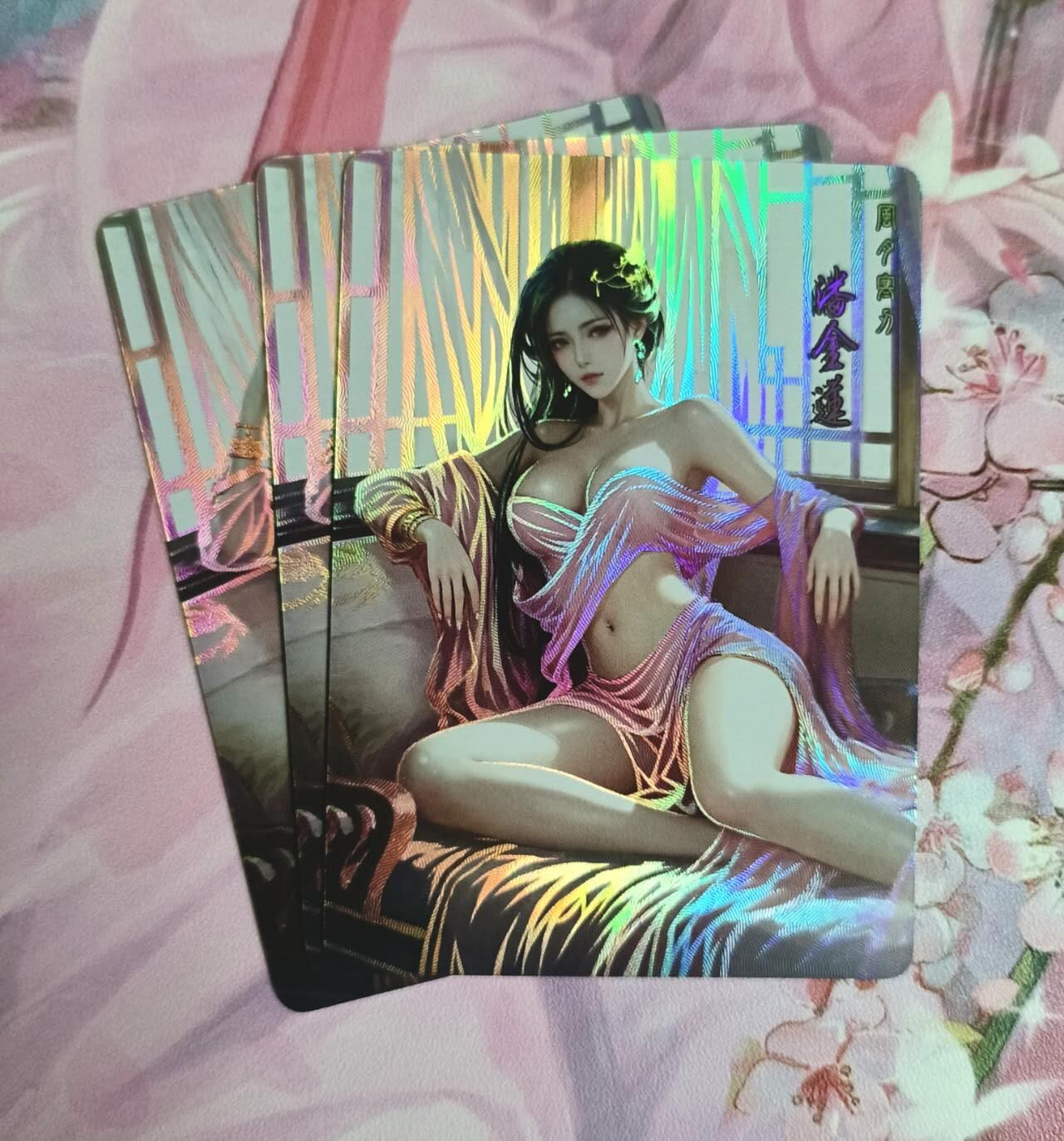 龙虎卡牌-七九场（满200元包邮，无佣金，每周六结拍，欢迎送拍） 压纹彩闪3张 鸡腿金瓶梅 潘金莲 落衣三渐变（第三张很艺术）