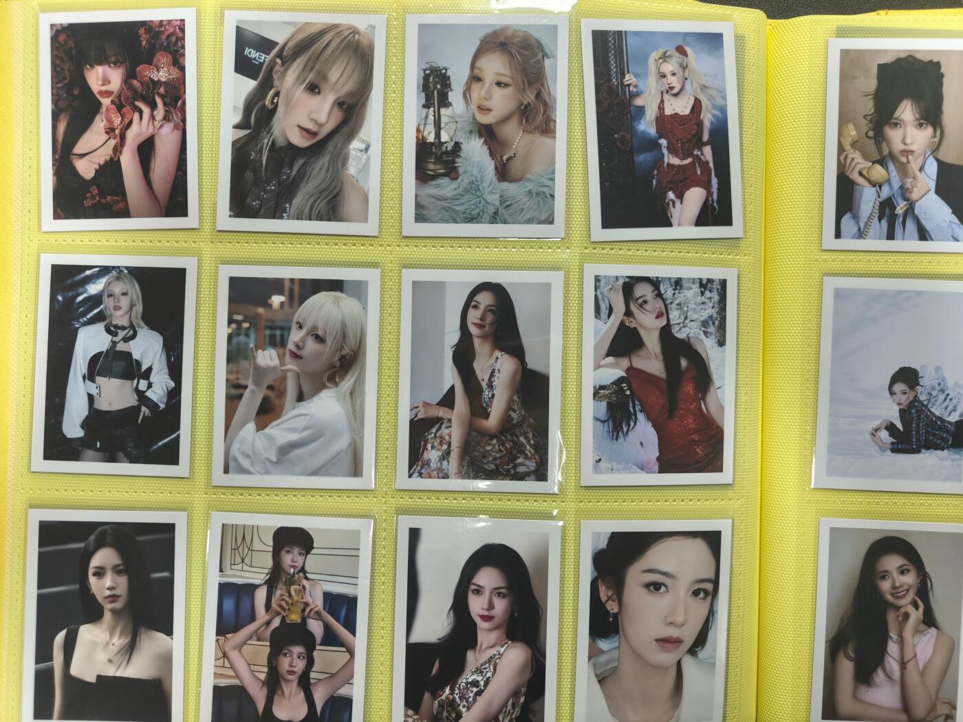 天玑星卡拍第181期《3.26周四截拍》持续收拍收评中 满赠卡需备注 明星小卡186张 宝可梦十二宫固定页卡册一本