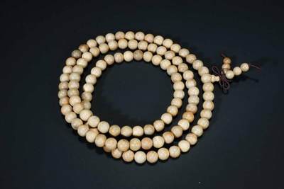 上海都达杂项专场90【全场包邮】  天然奶香木0.8圆珠多圈手串69-350