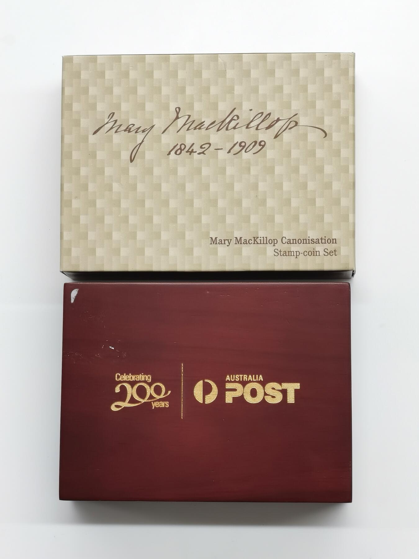 博洋堂世界钱币拍卖第165期（全场包邮） 澳大利亚2010年60分邮币套 玛丽·麦基洛普被封为圣人 1/2盎司999银 发行量：9千 盒证全 原价：澳元89.95