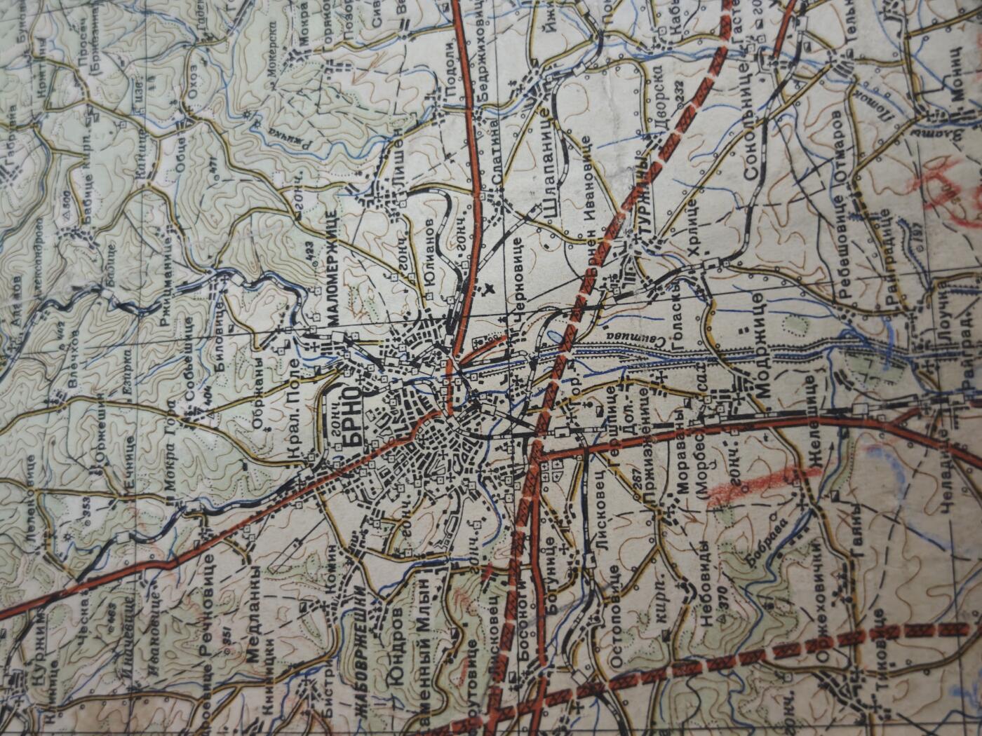 橙子收藏第六期 1944年苏联红军总参谋部实战军用地图/捷克斯洛伐克-奥地利-匈牙利 带原始战术标记 见证1945维也纳攻势 苏军解放中欧核心实物 馆藏级二战稀缺文物(长度一米多)