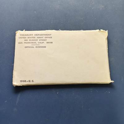 【全场包邮】纯粹捡漏拍515场 - 美国1968年官方套币-含肯尼迪半元银币【30.6毫米11.5克40%】