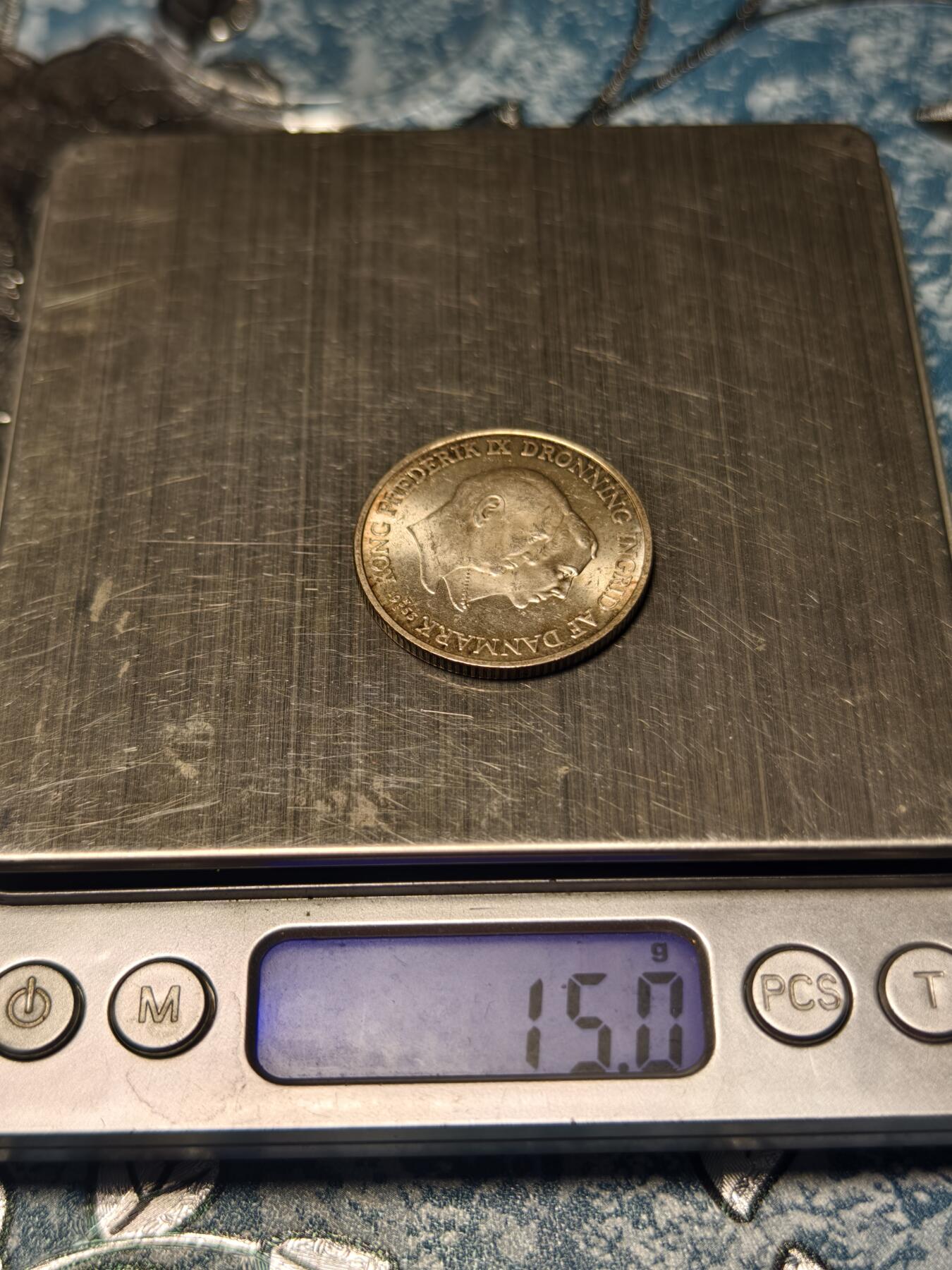 抚柳草堂-第十八期章牌钱币  奖章勋章限时免佣 满百包邮 放漏专场 1953丹麦格陵兰岛抗击结核病运动2克朗纪念银币 15g 800银原光极美品