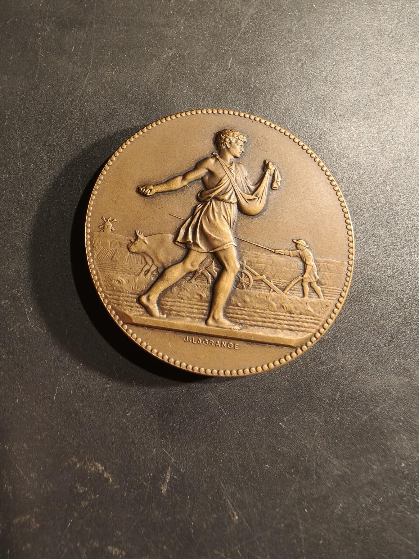 老王徽章第188期 法国农业科学院氮工业奖大铜章    播种女神     原盒，盒子扣不紧     直径50mm    重量67.3g 
