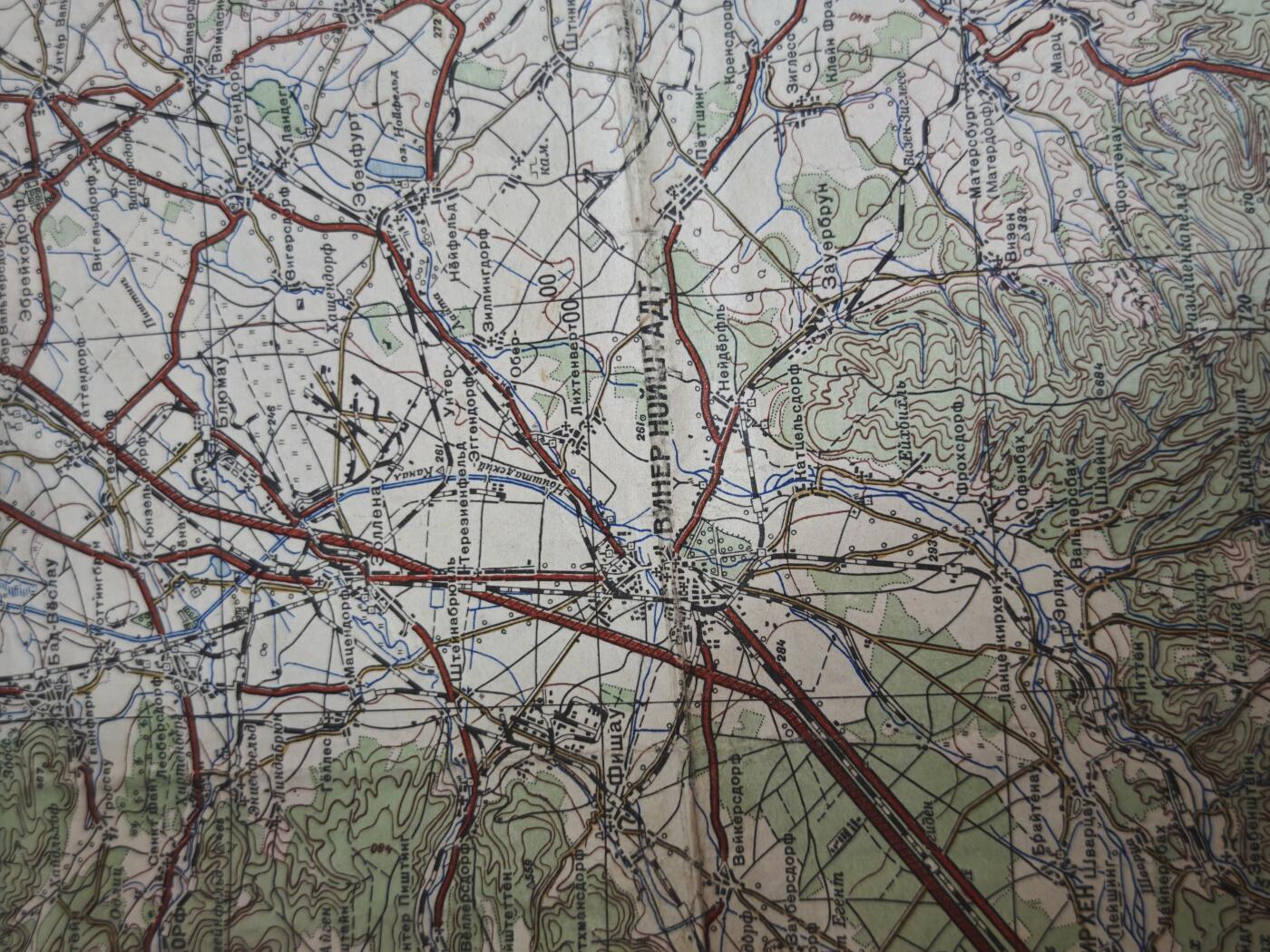 橙子收藏第六期 1944年苏联红军总参谋部实战军用地图/捷克斯洛伐克-奥地利-匈牙利 带原始战术标记 见证1945维也纳攻势 苏军解放中欧核心实物 馆藏级二战稀缺文物(长度一米多)