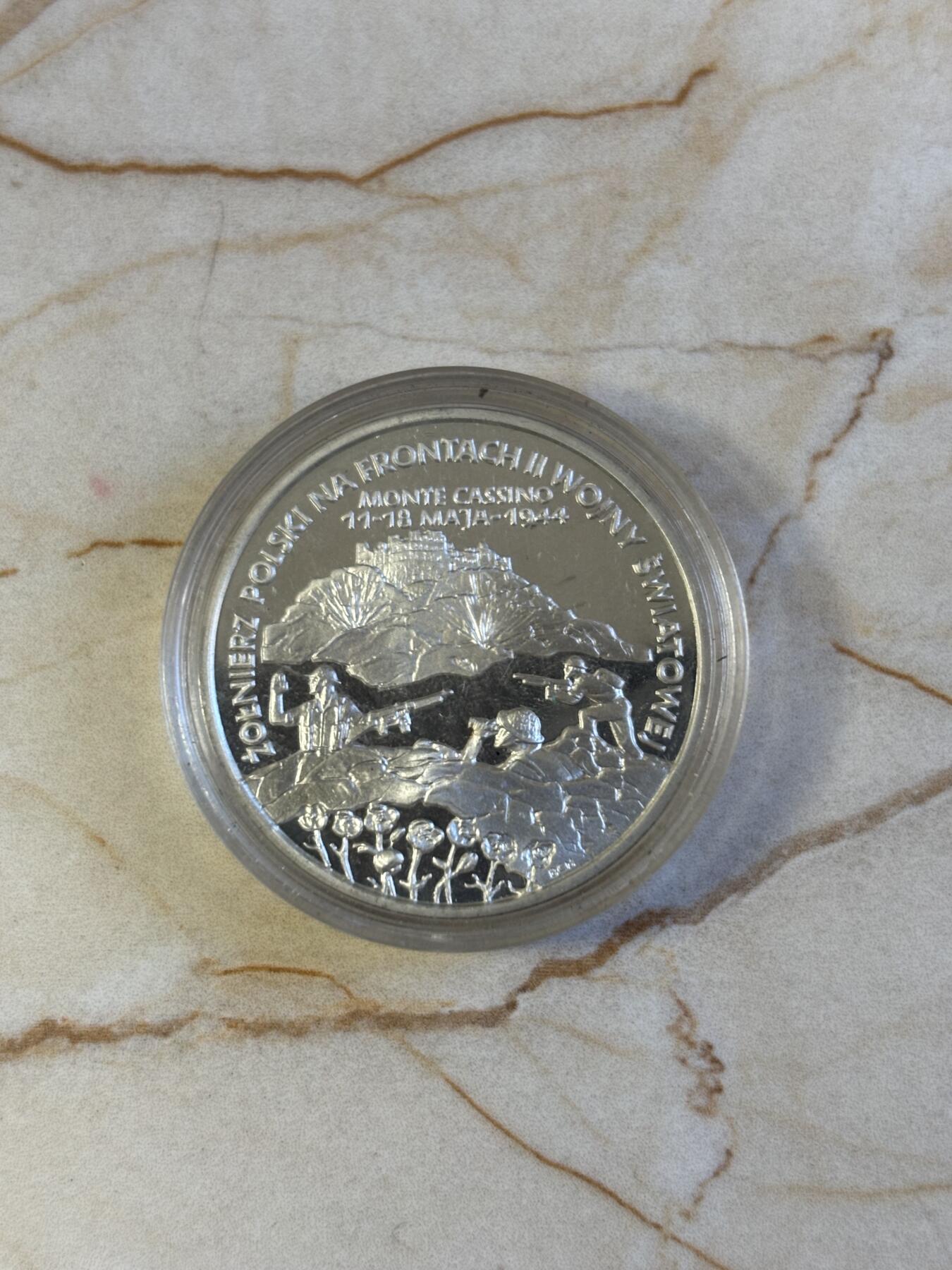 第194期拍卖 波兰1994年二战系列蒙特卡洛战役精制纪念银币，750银，16.5克
