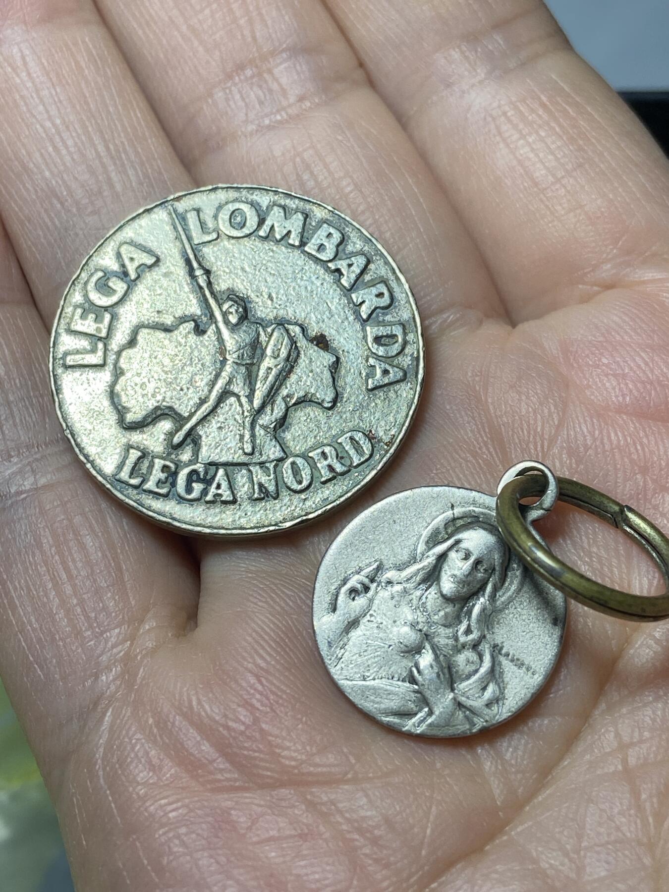 2026年第三十七场(总第二百零六场）德紧纸币特拍场(佣金3%，最低1元) 意大利北方联盟约80–90年代发行1848年伦巴第临时政府5里拉纪念章和宗教圣牌一对