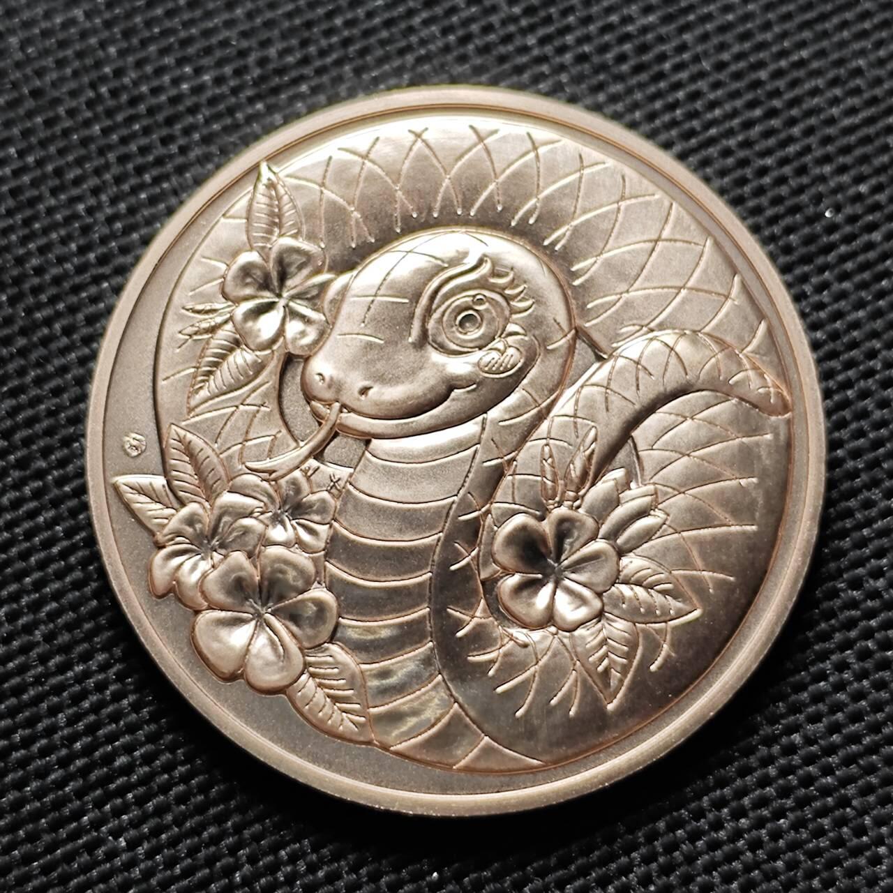KK钱币收藏小铺   套币专场 2月预留时间 周末发货 2025蛇年泰国皇家造币厂 官方生肖纪念章 少见 镀铜工艺  