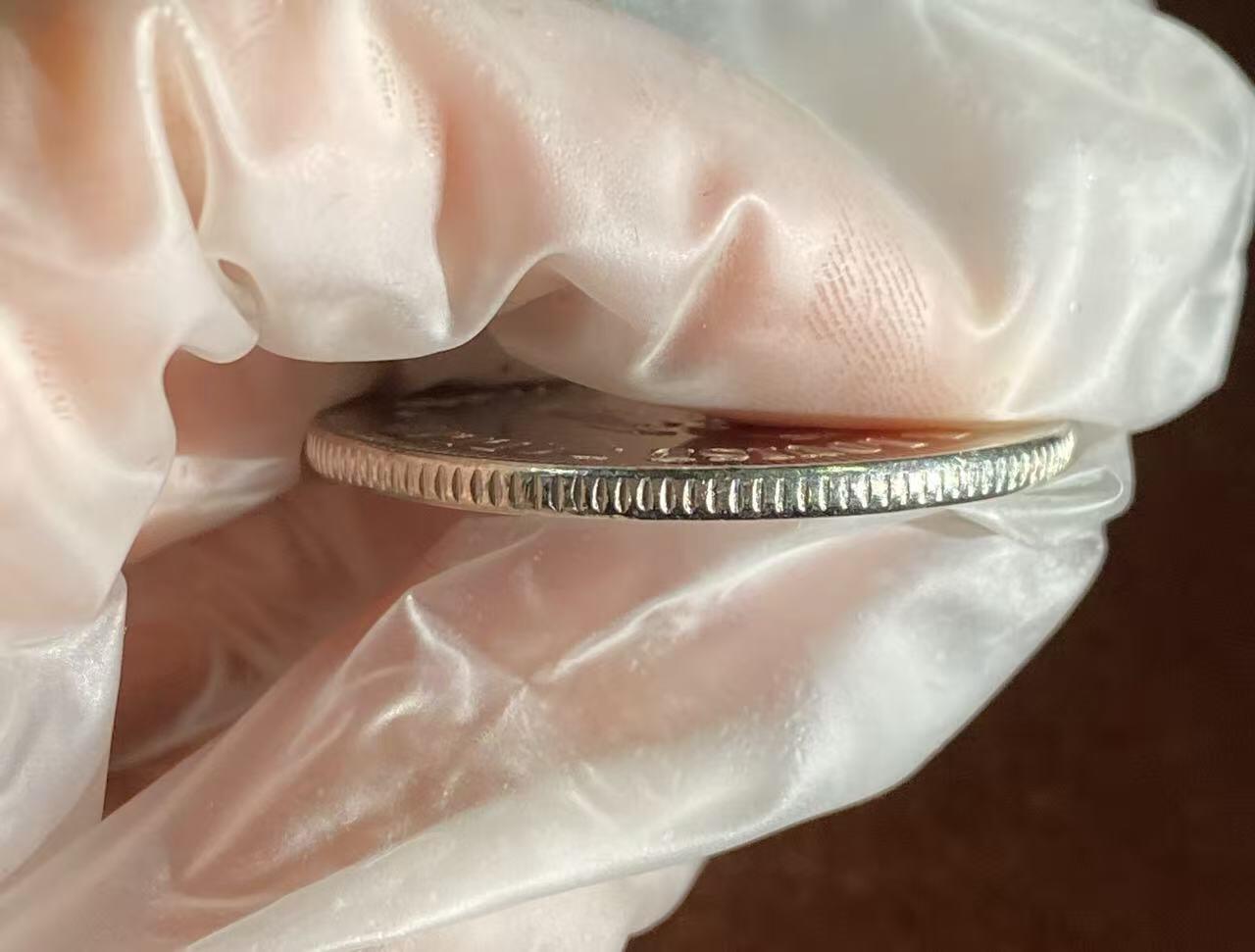 日日生财—方圆世界（全场包邮） 1983年加拿大‌朱砂湖（Vermilion Lakes）‌主题贸易镍章 12.8克