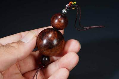 上海都达杂项专场90【全场包邮】  海南黄花梨圆珠手机挂件69-374