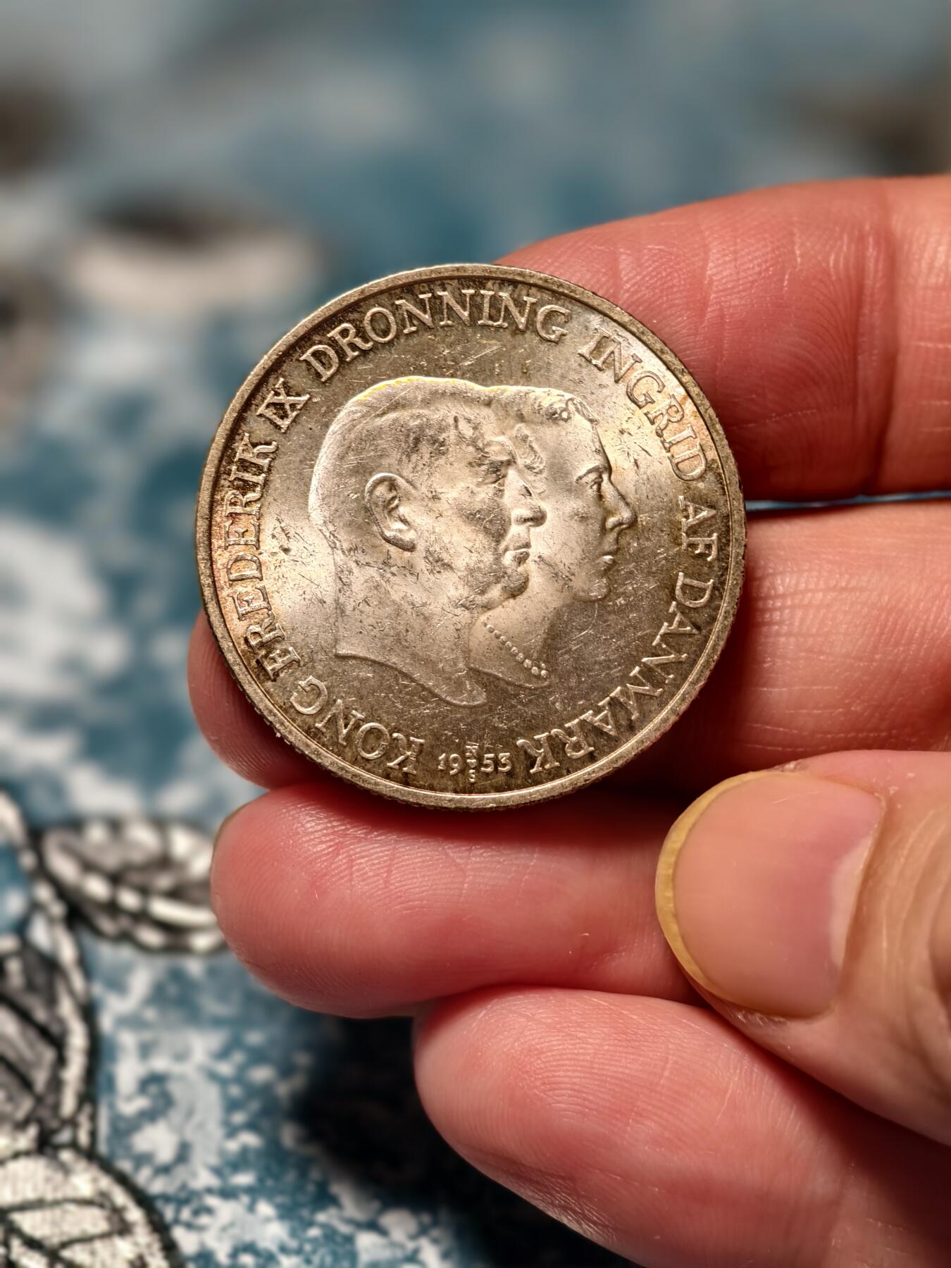 抚柳草堂-第十八期章牌钱币  奖章勋章限时免佣 满百包邮 放漏专场 1953丹麦格陵兰岛抗击结核病运动2克朗纪念银币 15g 800银原光极美品