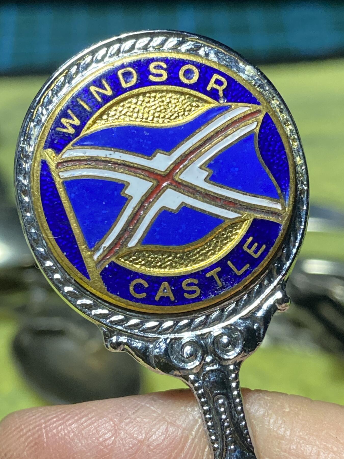 2026年第三十七场(总第二百零六场）德紧纸币特拍场(佣金3%，最低1元) 英国🇬🇧 温莎城堡（Windsor Castle）主题珐琅纪念勺