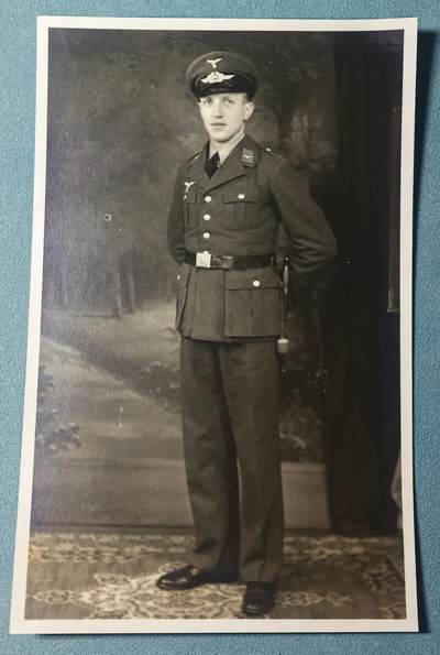 盛世勋华——号角文化勋章邮票专场拍卖第309期 - 德国（1939）空军士兵肖像照片