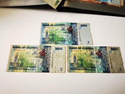 零零发流通品外国纸币拍卖 无佣金 - 乌干达2000先令3张