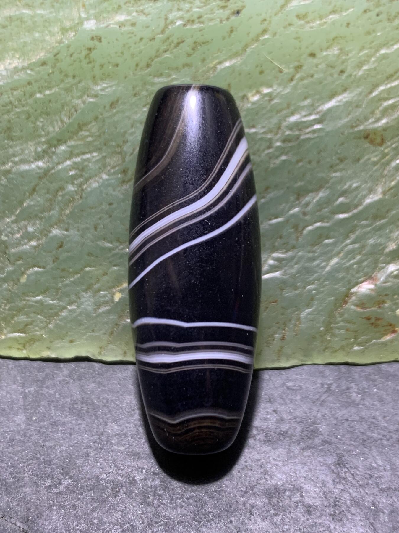 精美罕见一眼靠山图案千层纹药师玛瑙桶珠一个