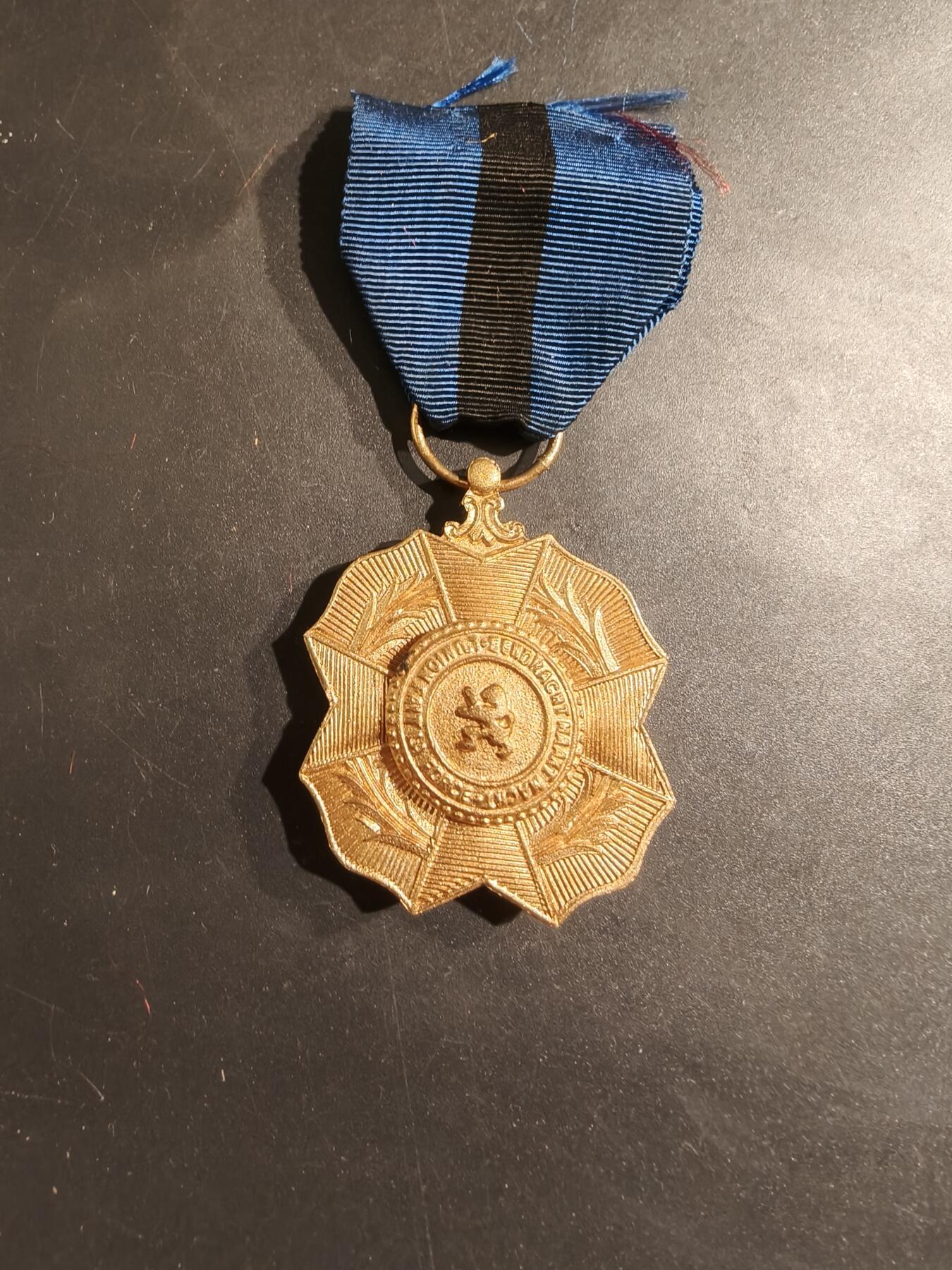 老王徽章第188期 比利时金级利奥波德二世奖章