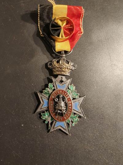 老王徽章第188期 - 比利时银级劳动荣誉奖章