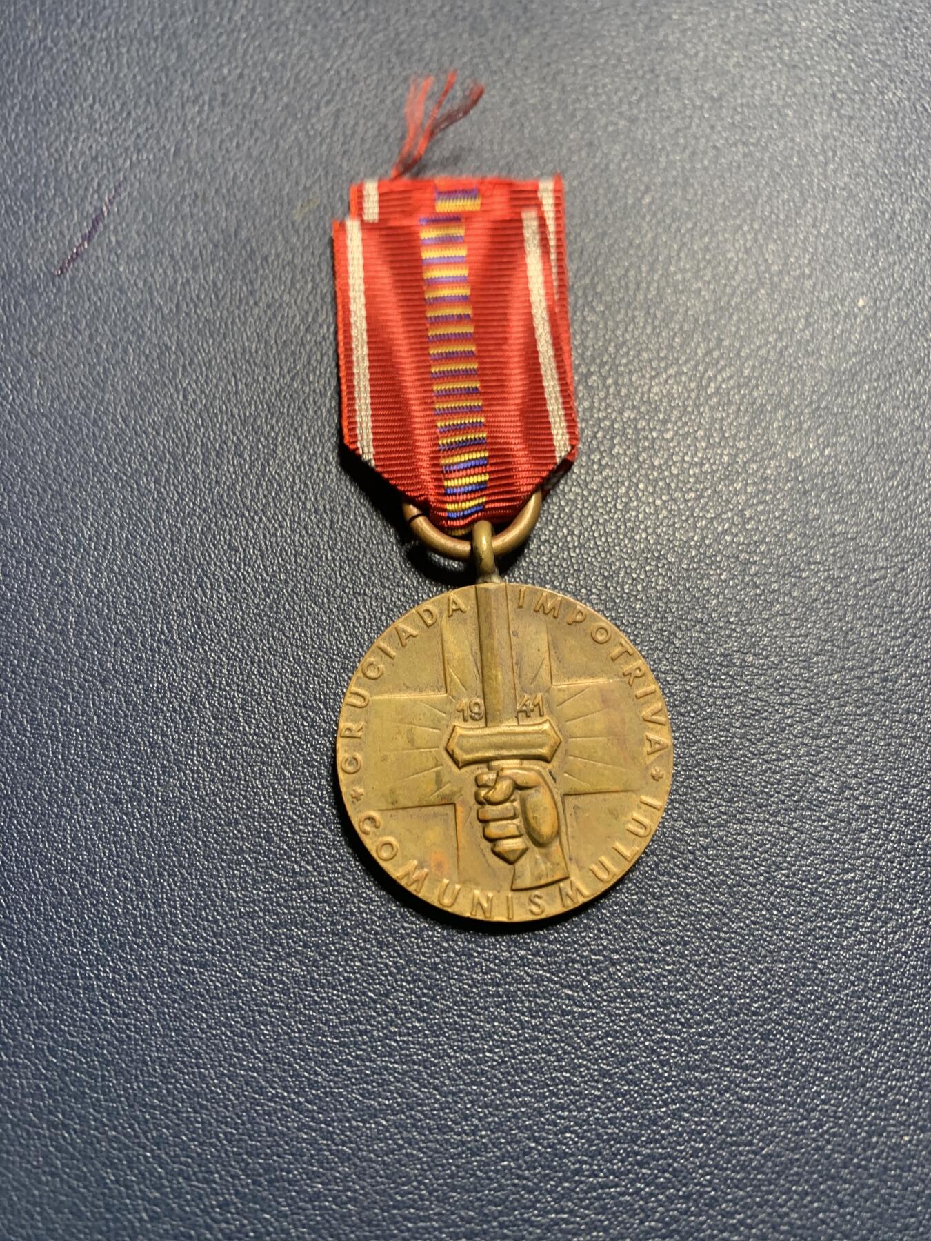 欢度清明，直接出价就行，这场不读秒到点直接结拍。 罗马尼亚反布奖章