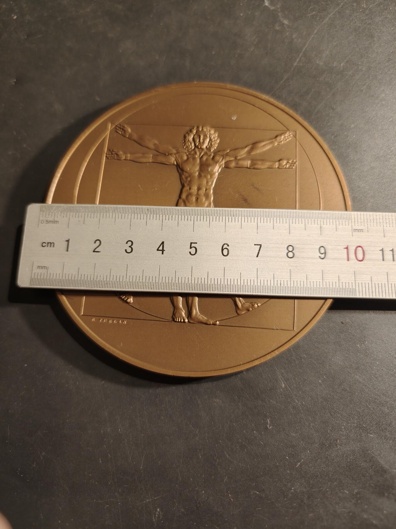 老王徽章第188期 法国人力资源公司Manpower成立25周年大铜章     图林作品     直径10cm     重量400.9g